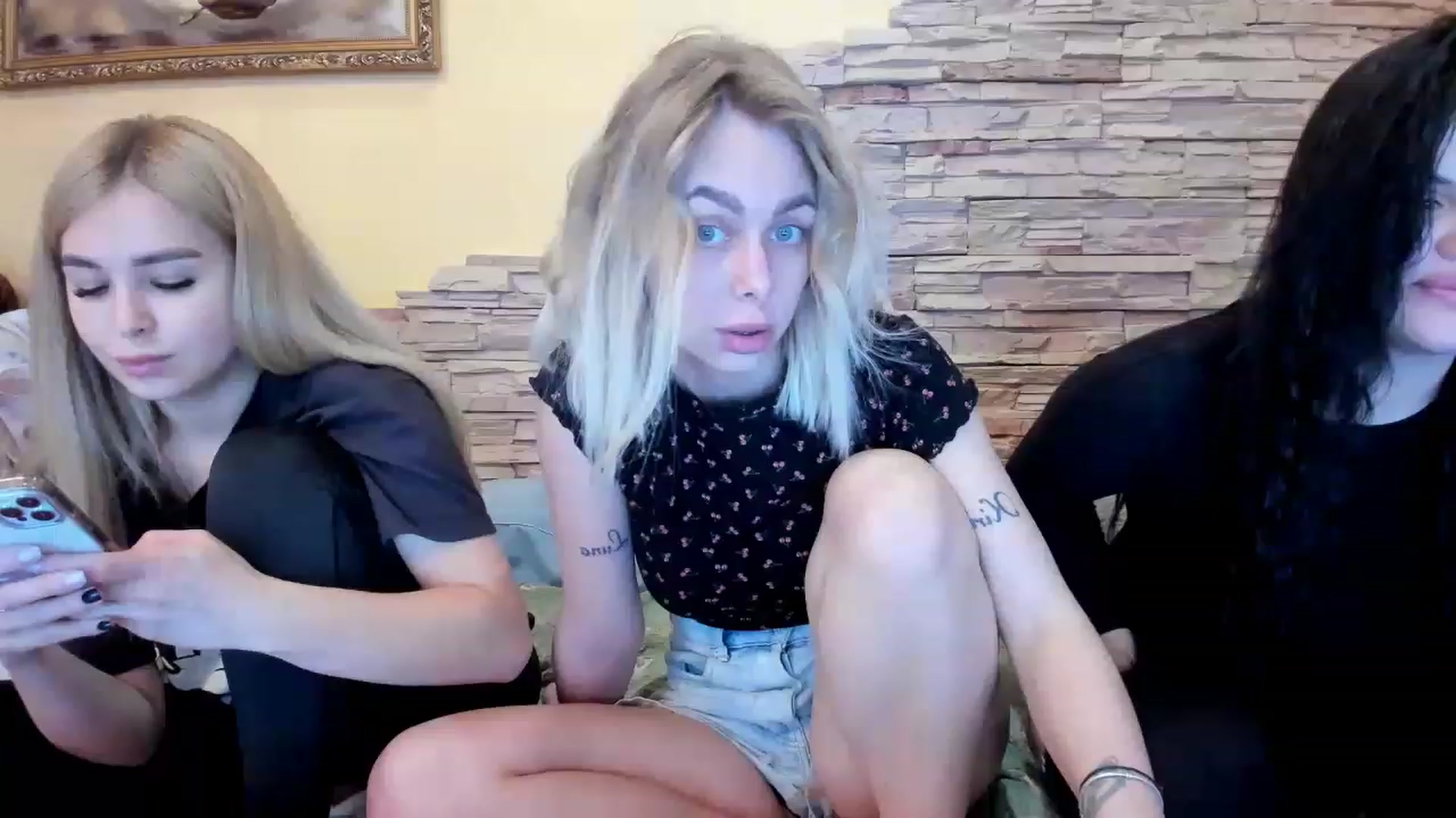 Gallery image thumbnail from YourPupsik's myfreecams stream on, 02/14/2023, 11:38 image 20 of 20
