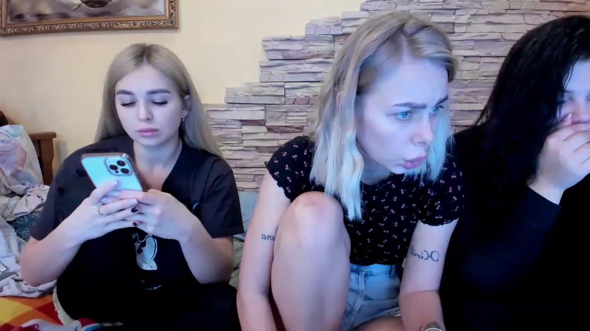 Gallery image thumbnail from YourPupsik's myfreecams stream on, 02/14/2023, 11:38 image 15 of 20
