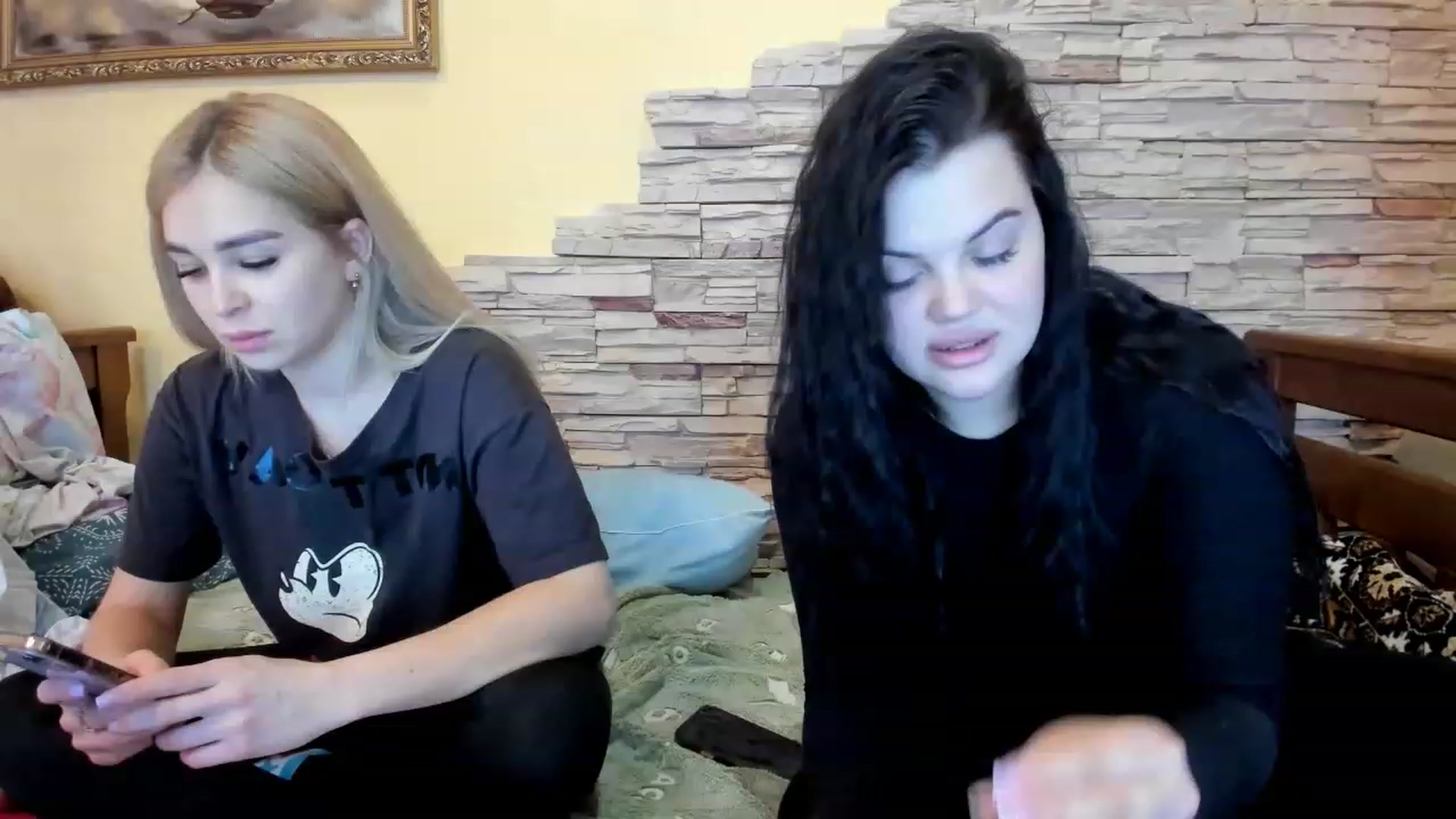 Gallery image thumbnail from YourPupsik's myfreecams stream on, 02/14/2023, 11:38 image 1 of 20