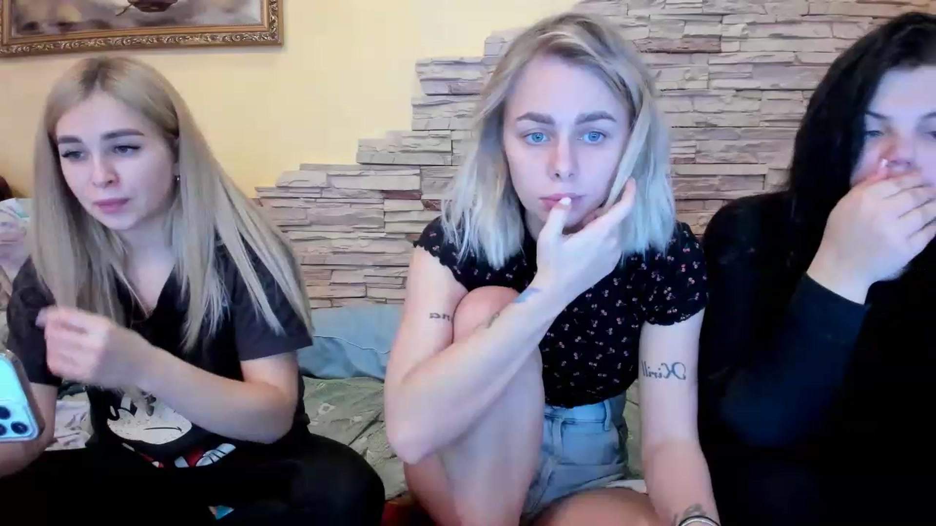 Gallery image thumbnail from YourPupsik's myfreecams stream on, 02/14/2023, 11:38 image 12 of 20