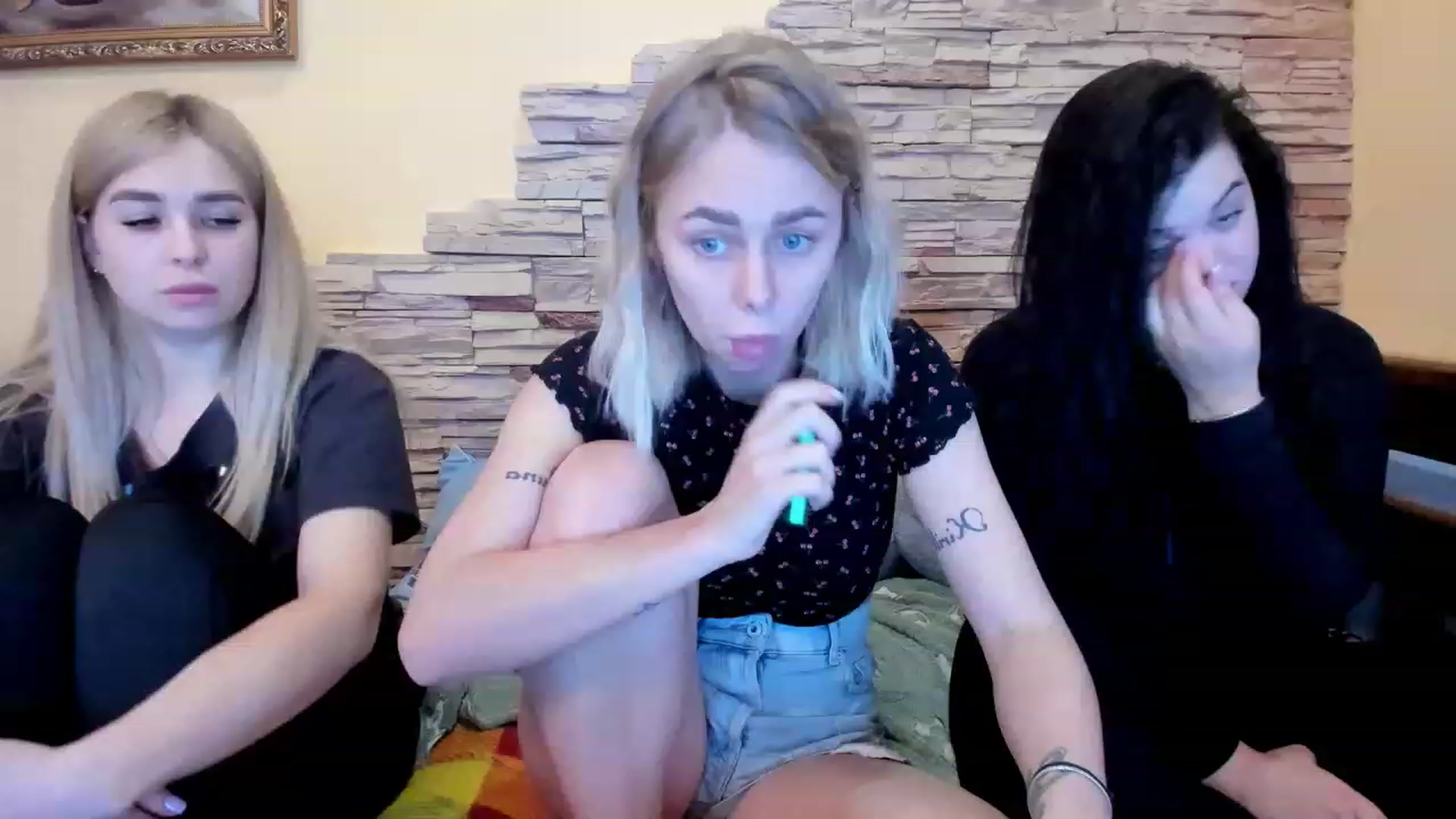 Gallery image thumbnail from YourPupsik's myfreecams stream on, 02/14/2023, 12:13 image 4 of 20