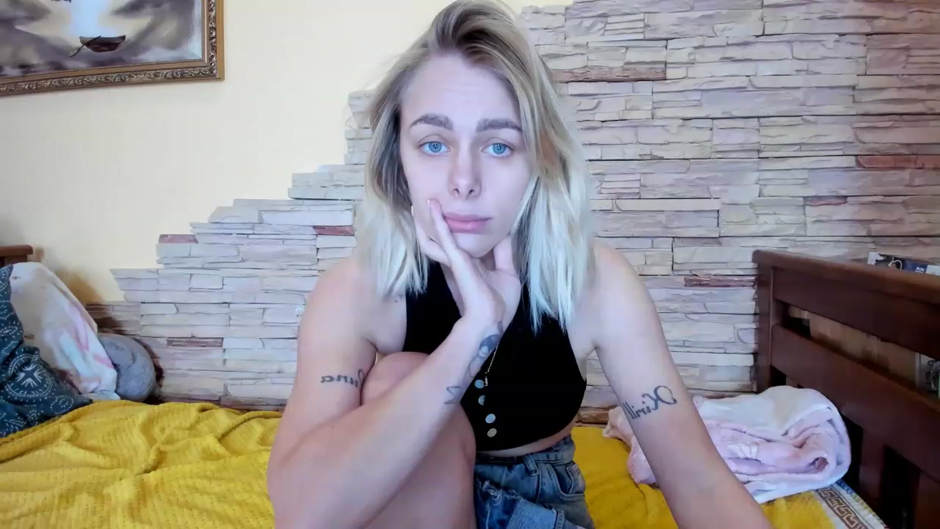 Gallery image thumbnail from YourPupsik's myfreecams stream on, 02/22/2023, 12:07 image 19 of 20