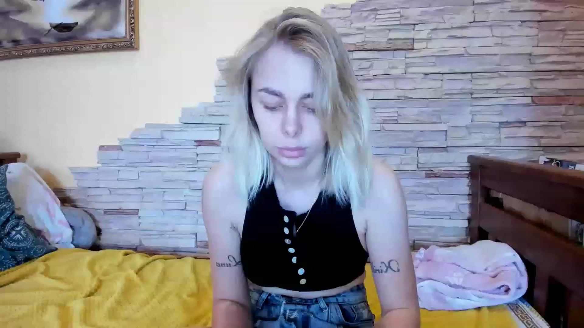 Gallery image thumbnail from YourPupsik's myfreecams stream on, 02/22/2023, 13:25 image 18 of 20