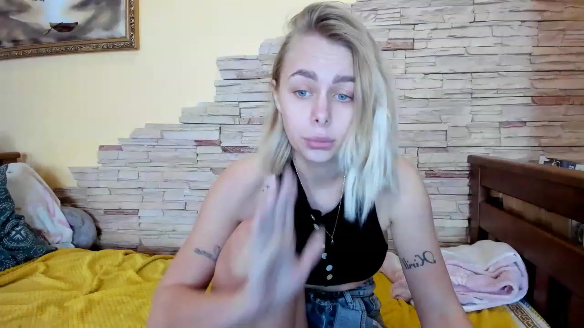Gallery image thumbnail from YourPupsik's myfreecams stream on, 02/22/2023, 13:25 image 4 of 20