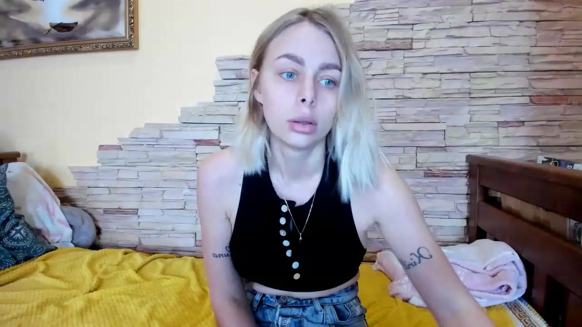 Gallery image thumbnail from YourPupsik's myfreecams stream on, 02/22/2023, 13:25 image 9 of 20