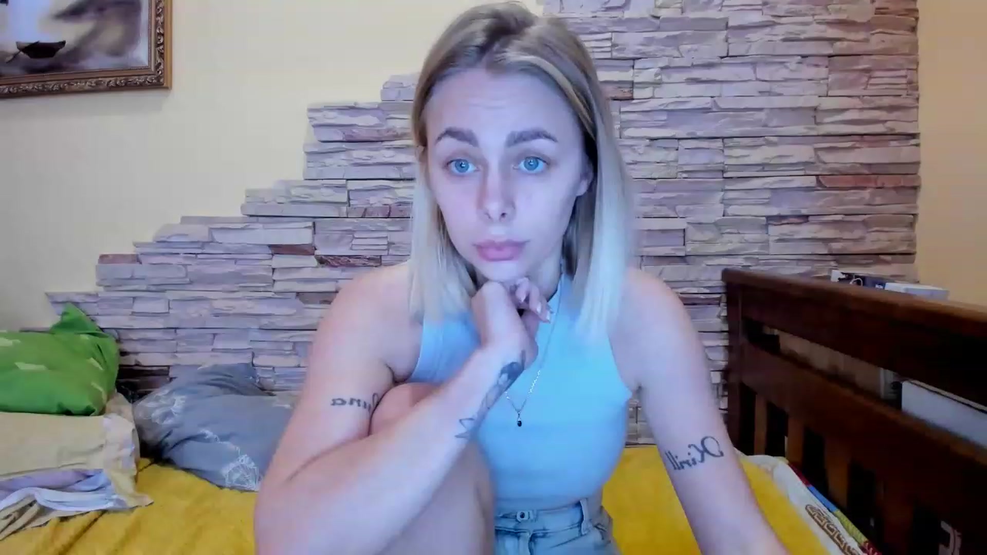 Gallery image thumbnail from YourPupsik's myfreecams stream on, 02/27/2023, 14:21 image 18 of 20