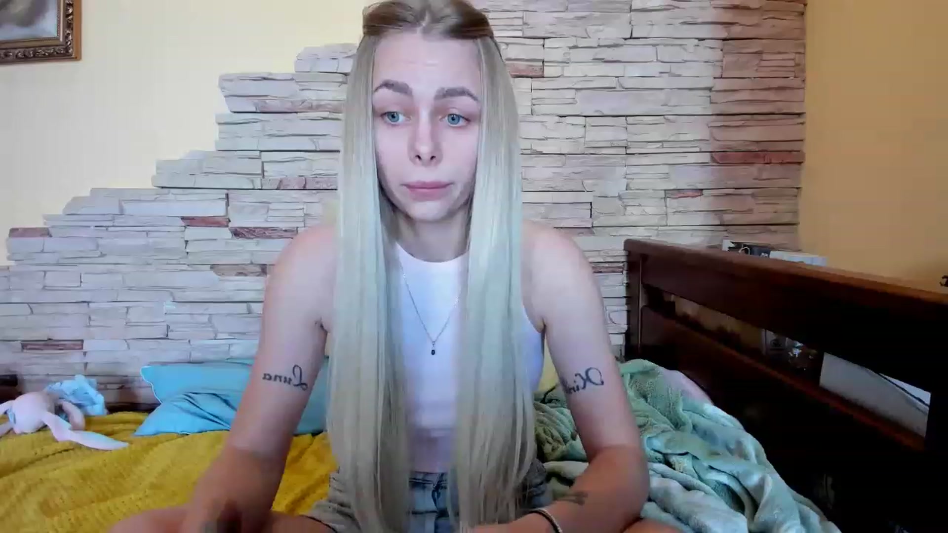 Gallery image thumbnail from YourPupsik's myfreecams stream on, 03/01/2023, 11:48 image 3 of 20
