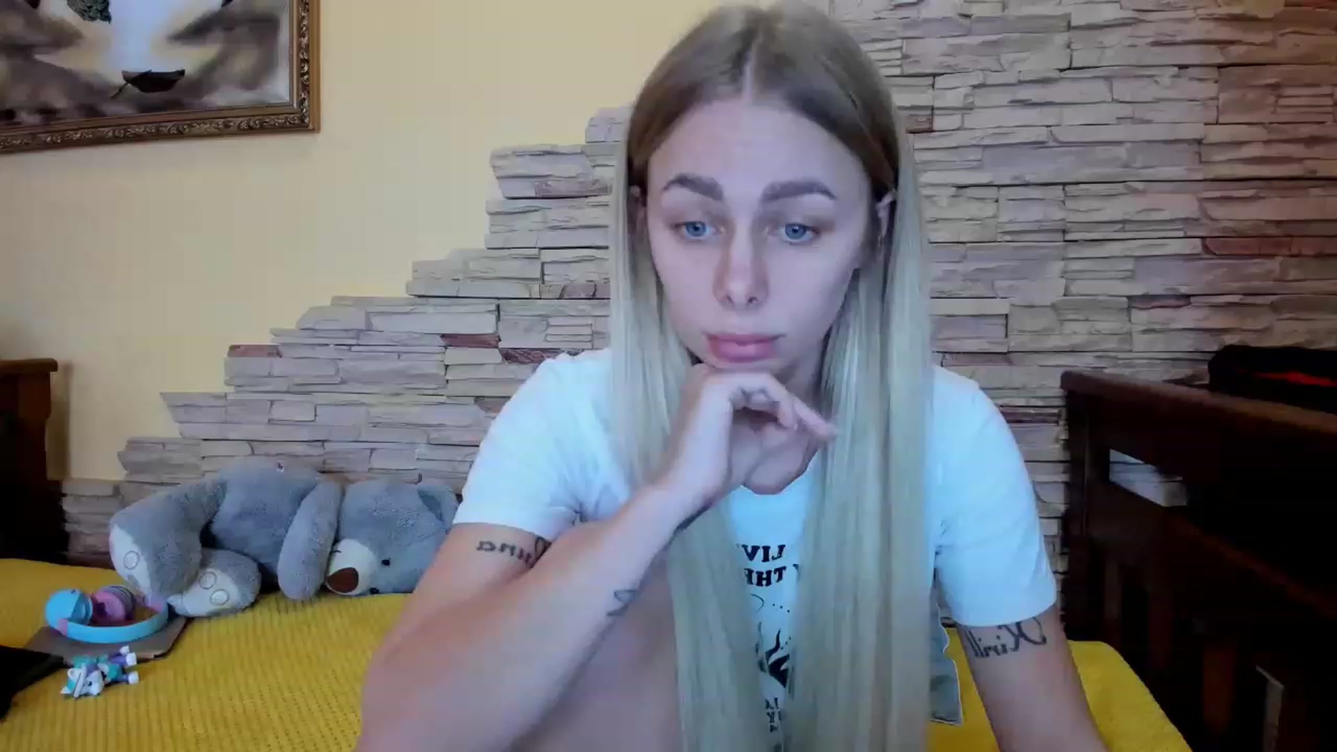 Gallery image thumbnail from YourPupsik's myfreecams stream on, 03/05/2023, 13:53 image 4 of 20