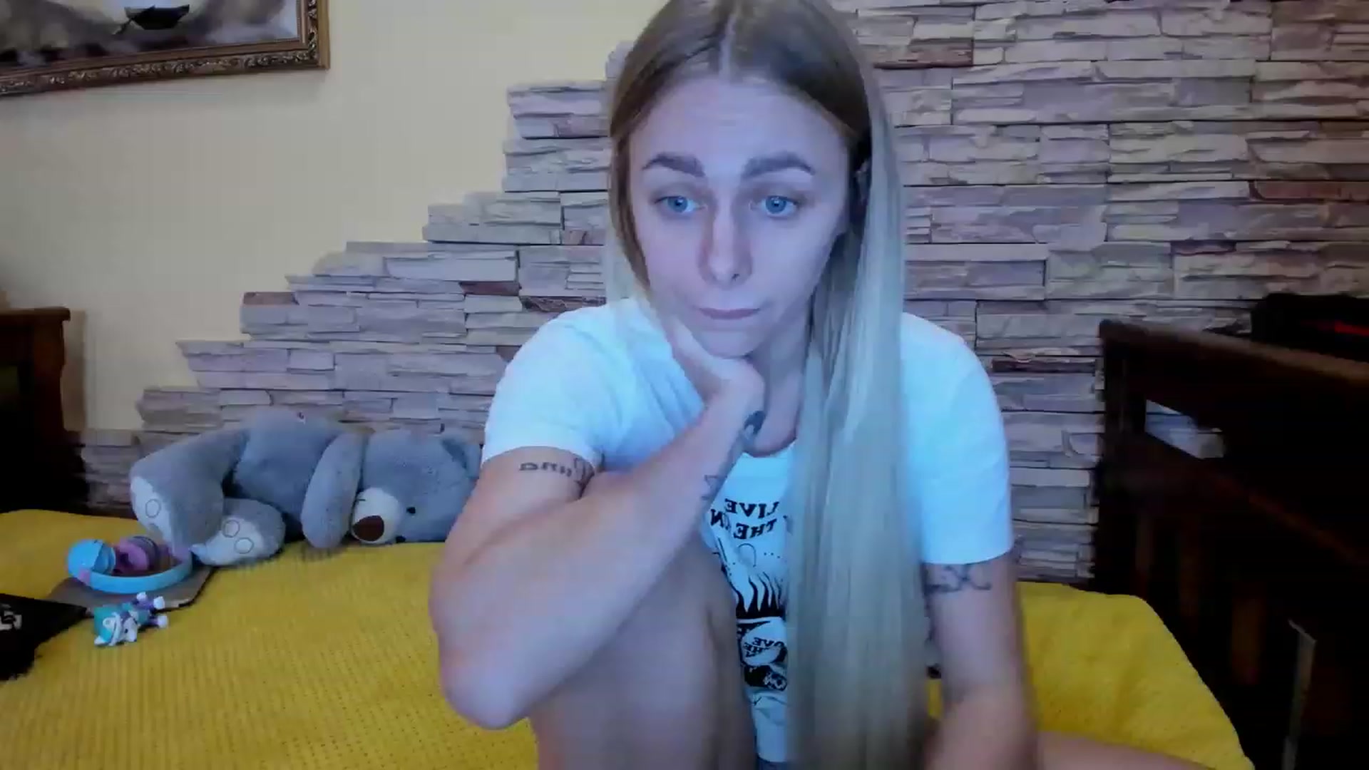 Gallery image thumbnail from YourPupsik's myfreecams stream on, 03/05/2023, 14:25 image 11 of 20
