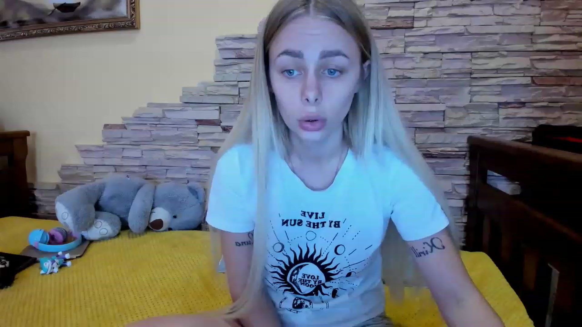 Gallery image thumbnail from YourPupsik's myfreecams stream on, 03/05/2023, 14:25 image 15 of 20