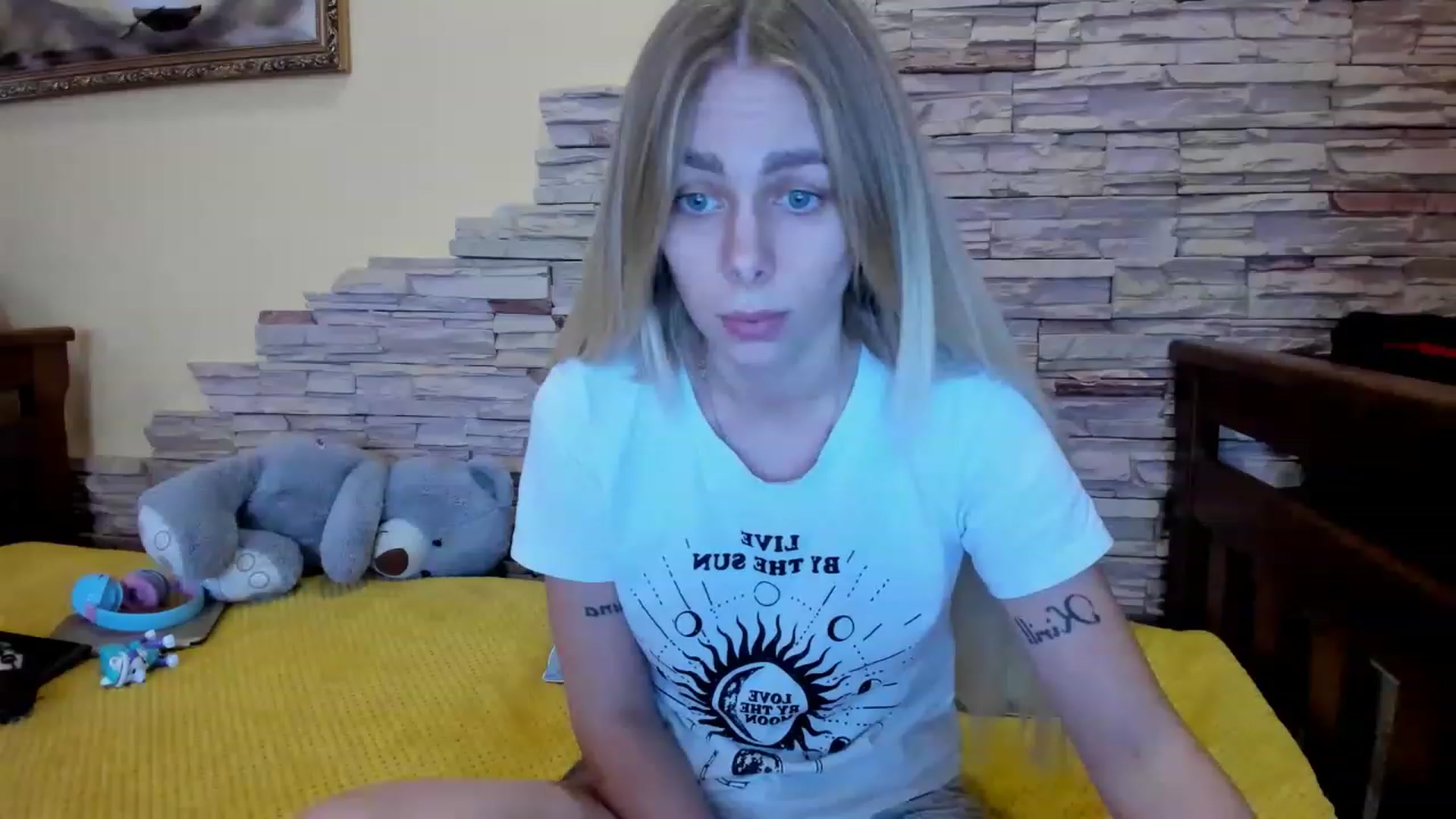 Gallery image thumbnail from YourPupsik's myfreecams stream on, 03/05/2023, 14:25 image 14 of 20