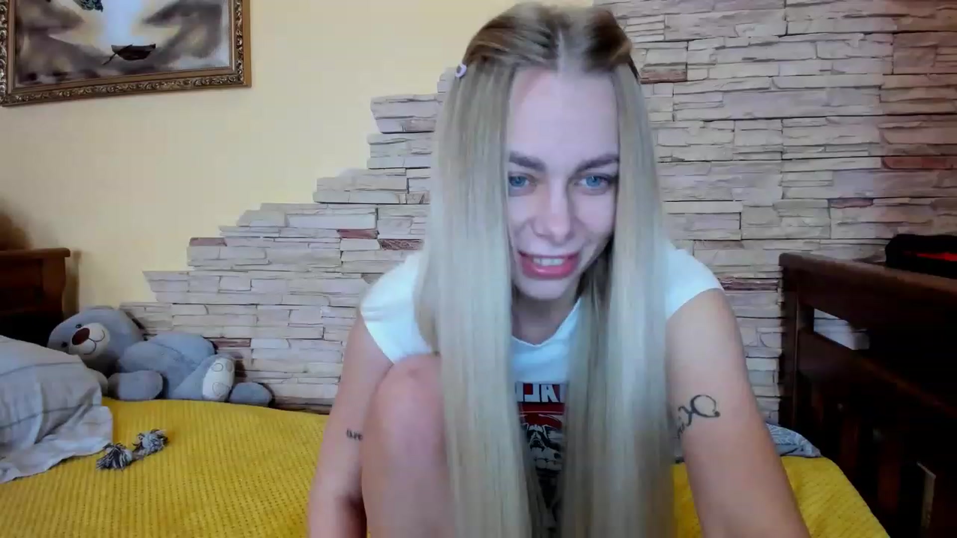 Gallery image thumbnail from YourPupsik's myfreecams stream on, 03/06/2023, 10:10 image 17 of 20