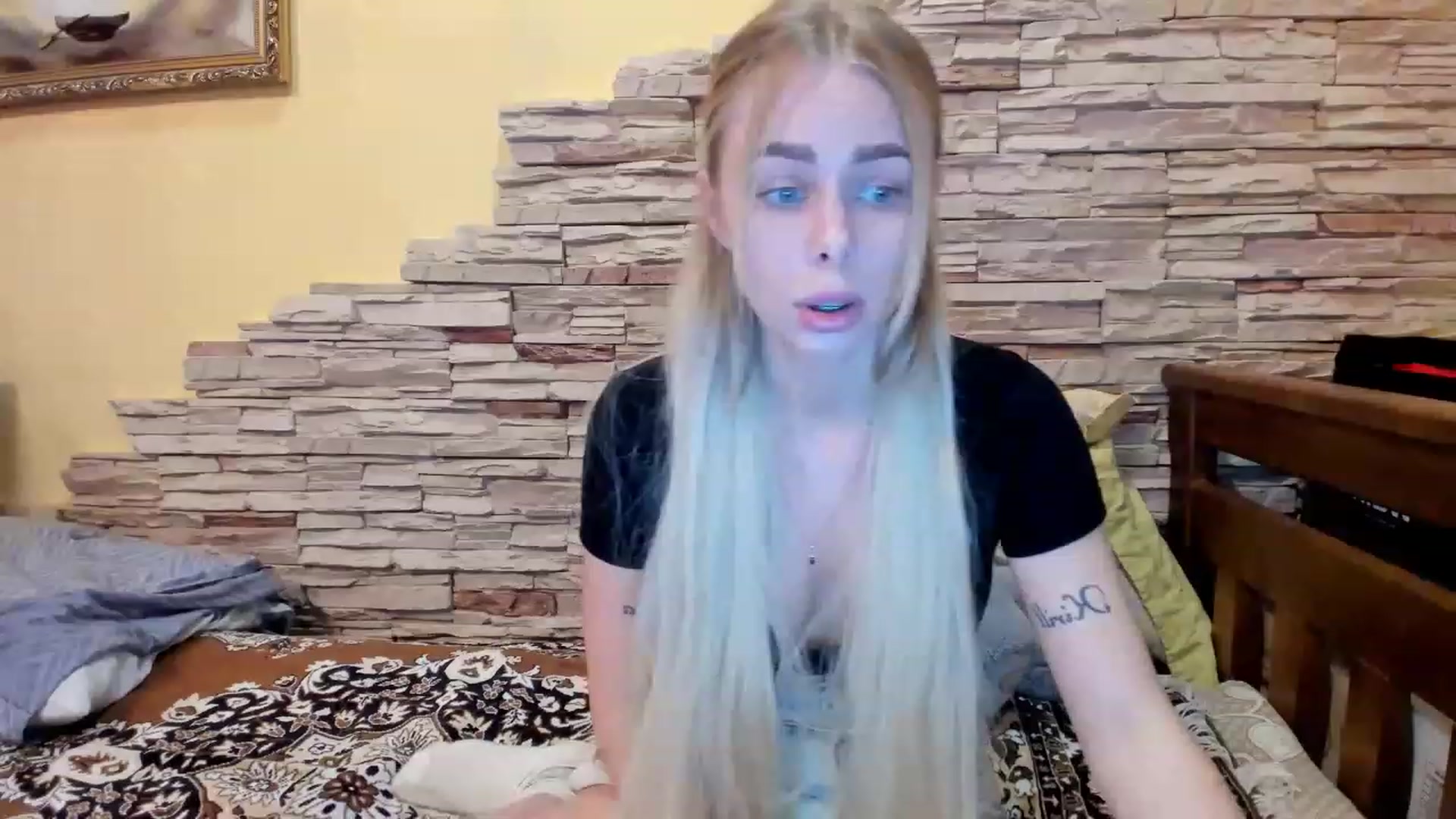 Gallery image thumbnail from YourPupsik's myfreecams stream on, 03/09/2023, 18:49 image 10 of 20