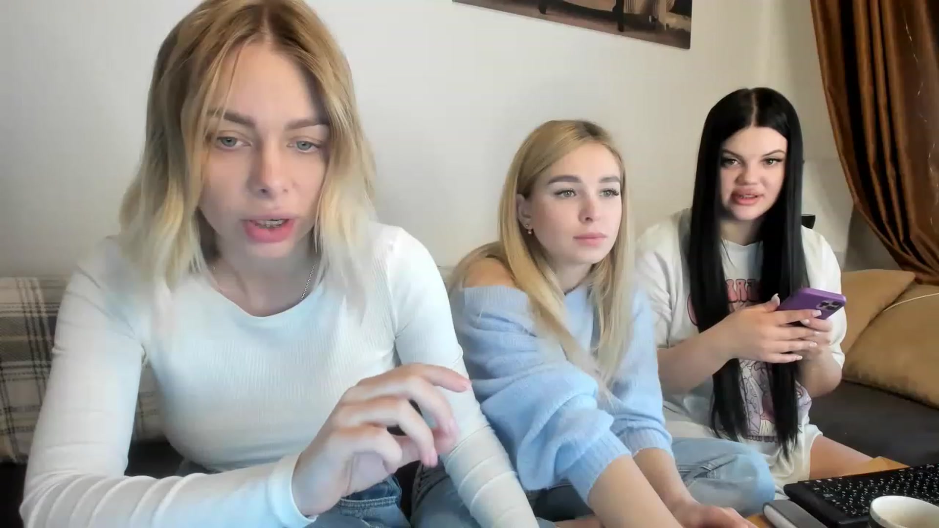 Gallery image thumbnail from YourPupsik's myfreecams stream on, 03/16/2023, 07:58 image 2 of 20
