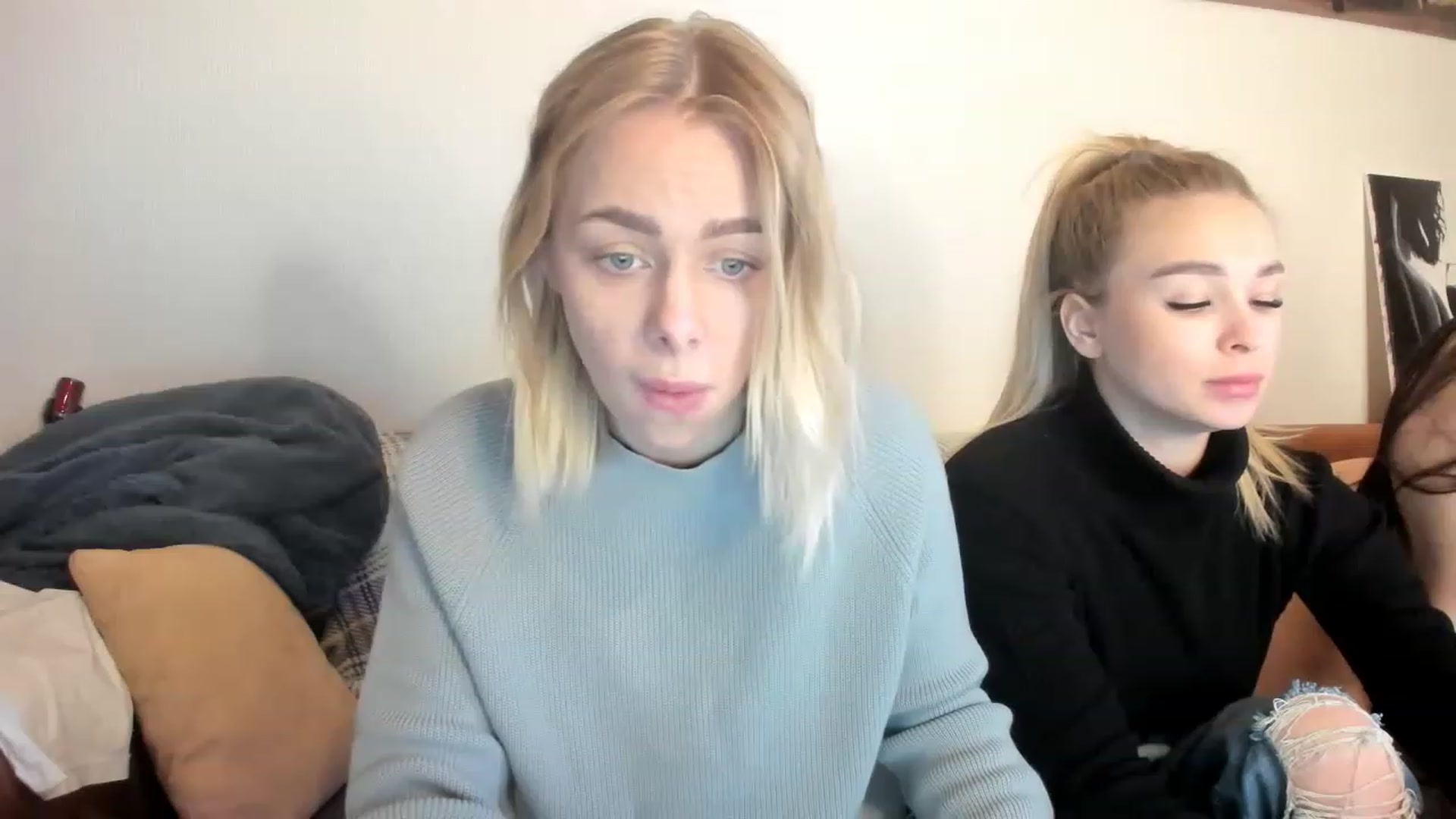 Gallery image thumbnail from YourPupsik's myfreecams stream on, 03/20/2023, 10:16 image 8 of 20