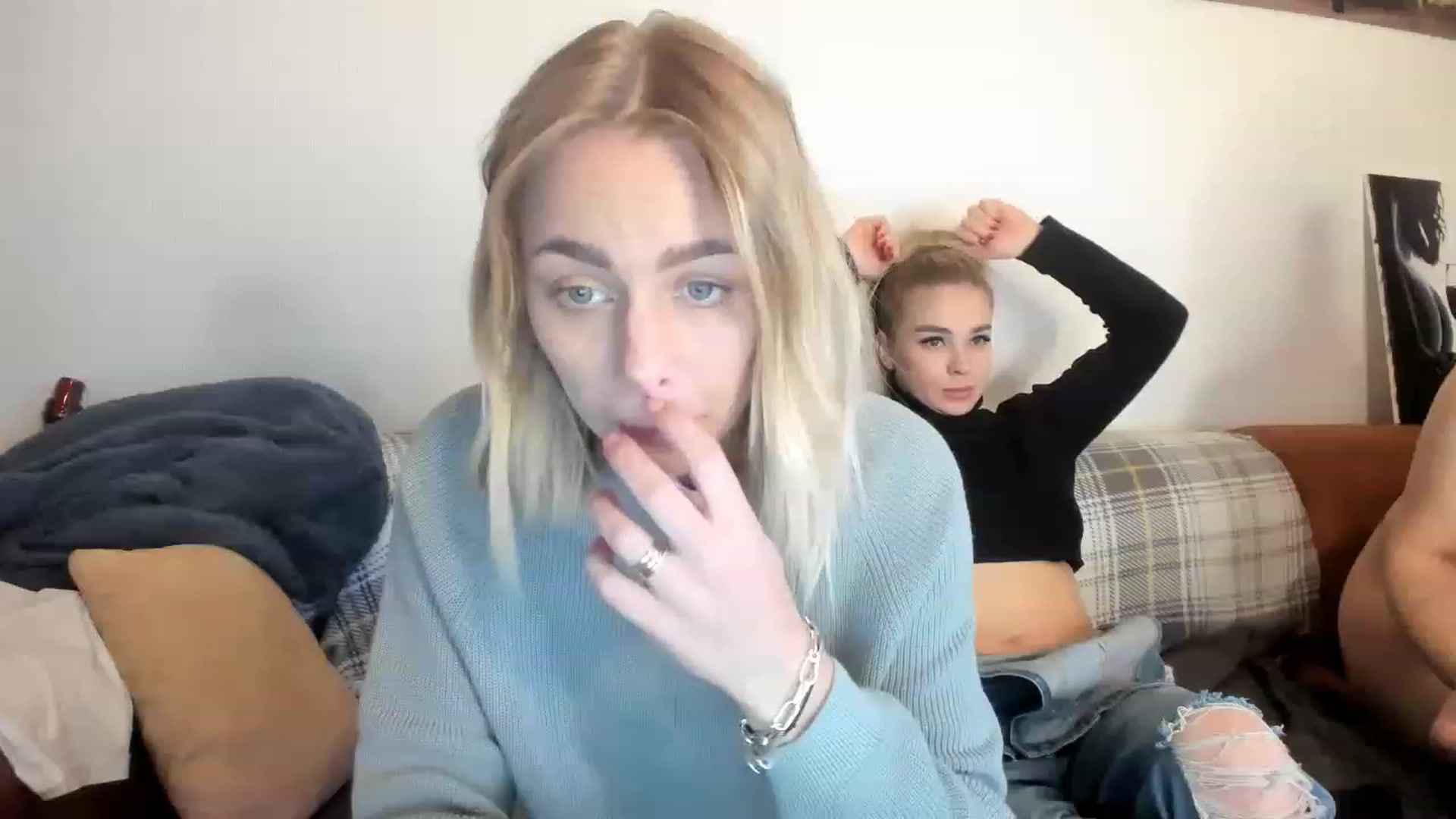 Gallery image thumbnail from YourPupsik's myfreecams stream on, 03/20/2023, 10:16 image 9 of 20