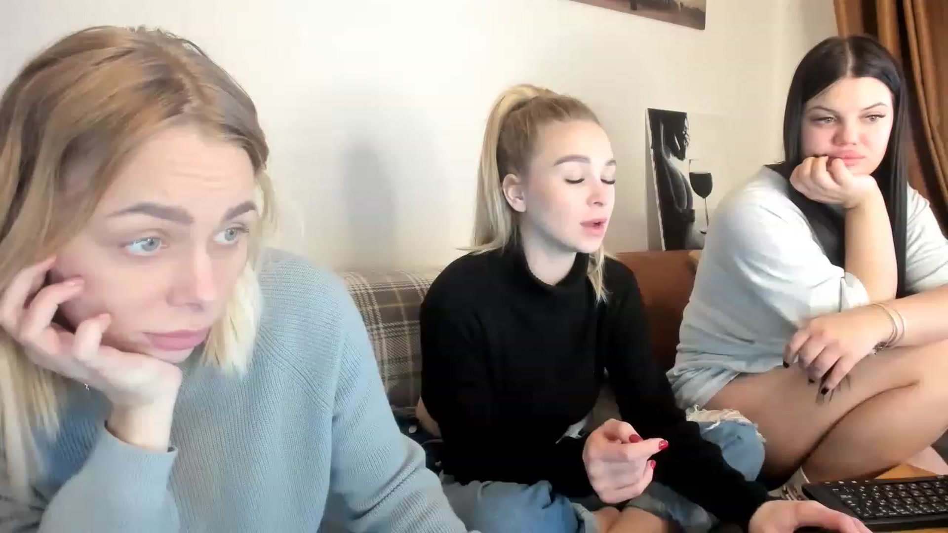 Gallery image thumbnail from YourPupsik's myfreecams stream on, 03/20/2023, 12:36 image 9 of 20