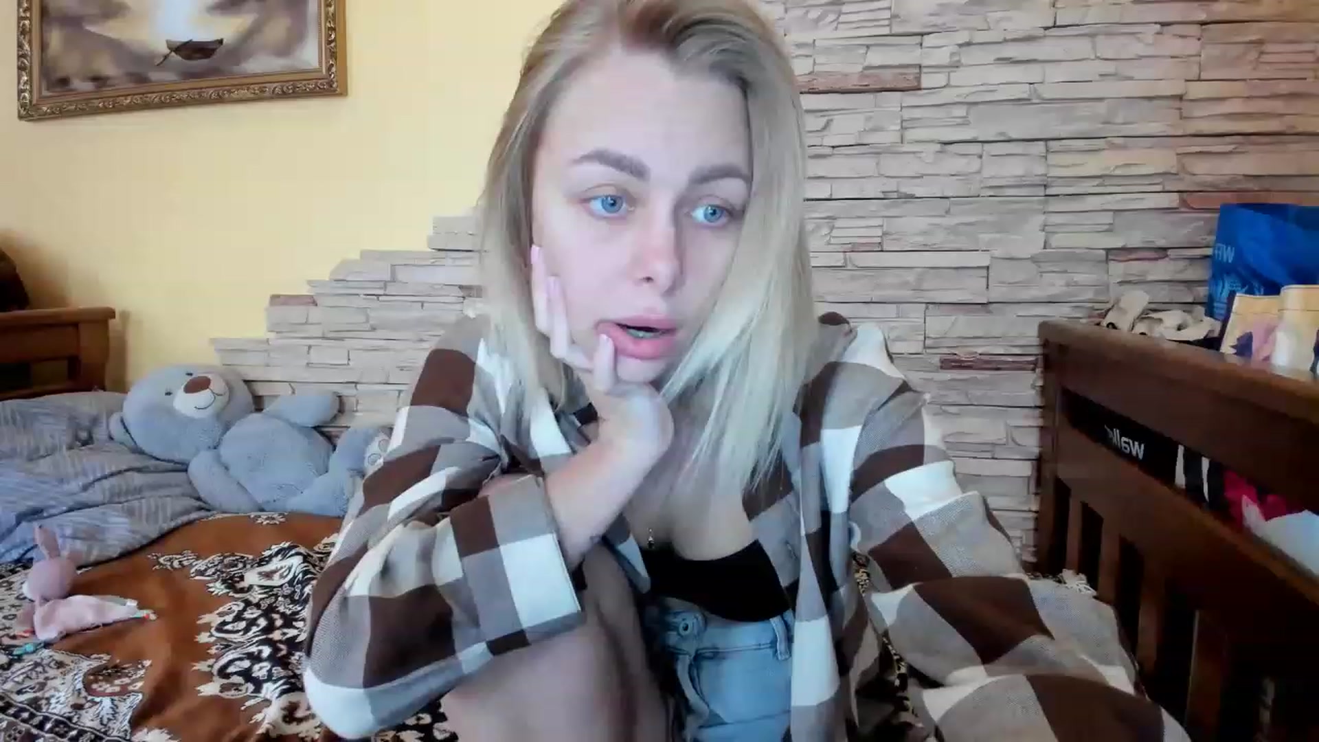 Gallery image thumbnail from YourPupsik's myfreecams stream on, 03/29/2023, 10:10 image 7 of 20