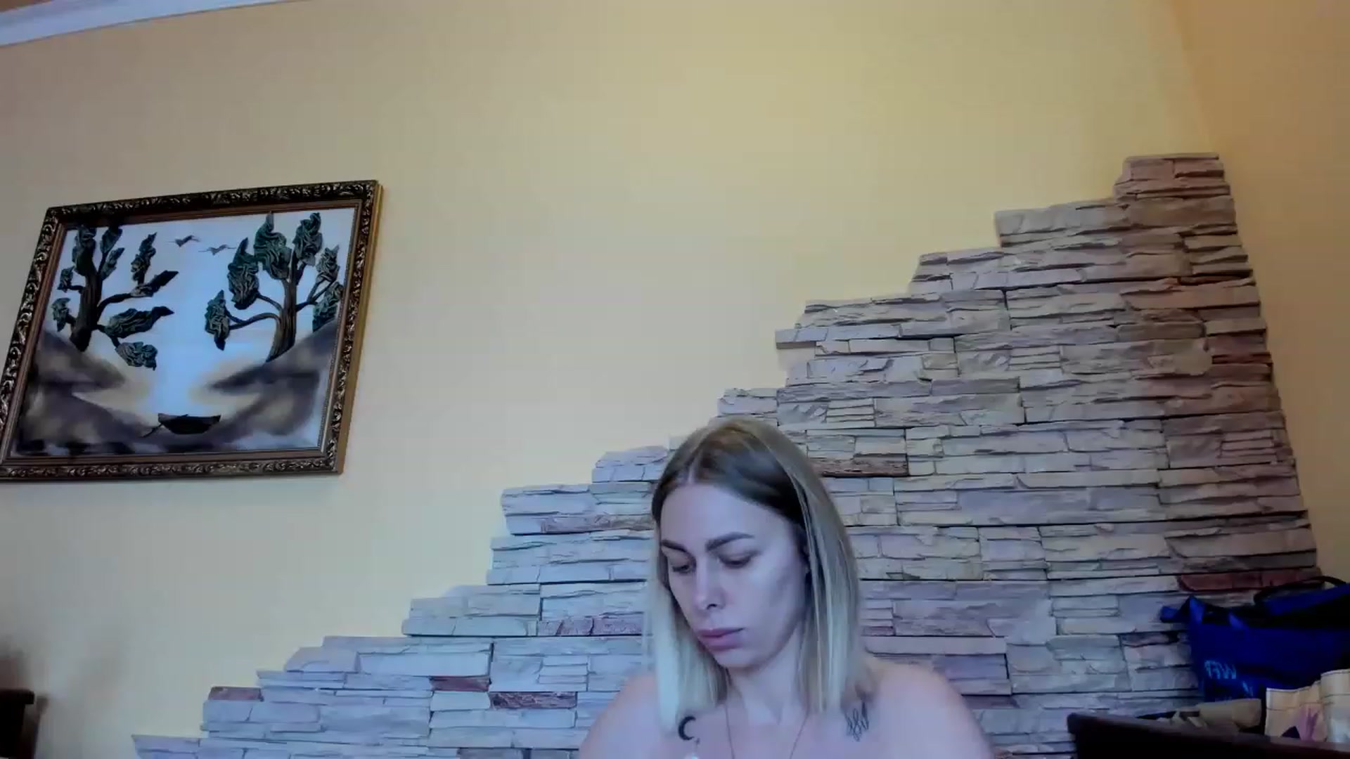 Gallery image thumbnail from YourPupsik's myfreecams stream on, 04/13/2023, 12:43 image 9 of 20