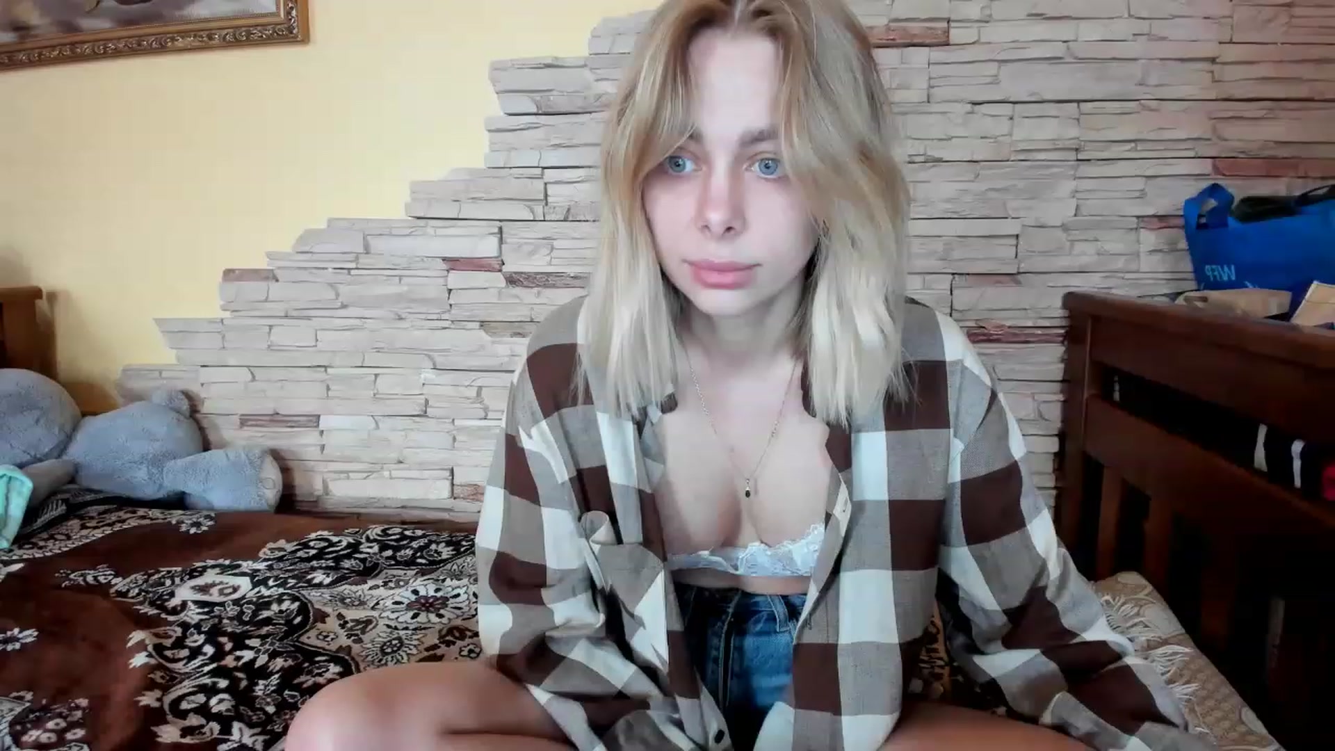 Gallery image thumbnail from YourPupsik's myfreecams stream on, 04/20/2023, 11:40 image 18 of 20