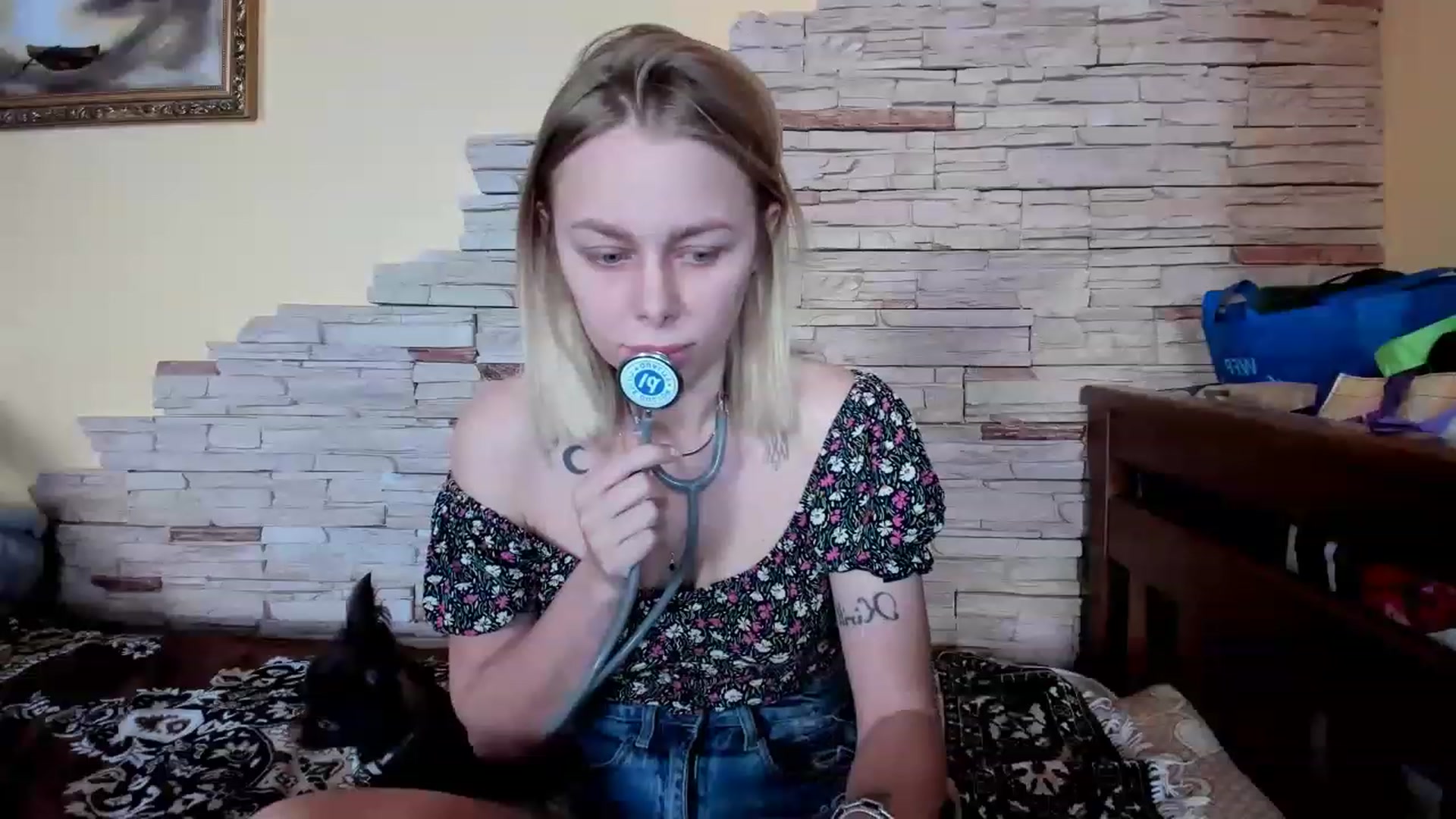 Gallery image thumbnail from YourPupsik's myfreecams stream on, 04/23/2023, 10:37 image 7 of 20