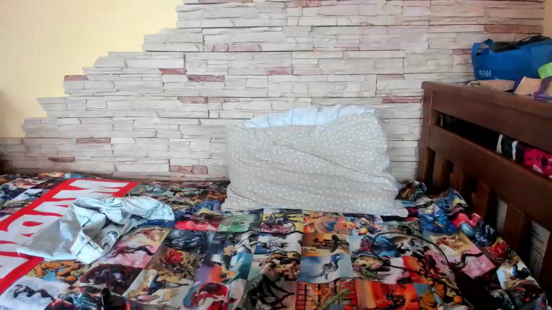 Gallery image thumbnail from YourPupsik's myfreecams stream on, 04/25/2023, 14:36 image 6 of 20
