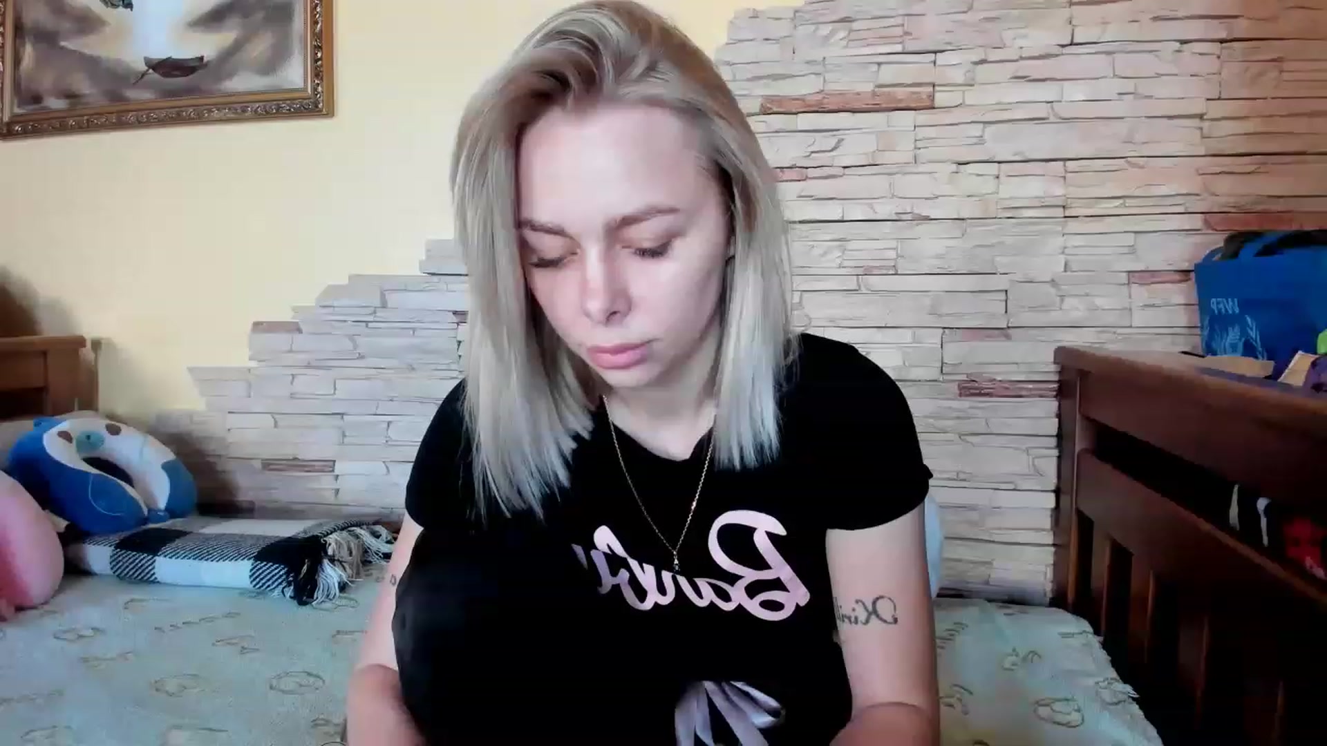 Gallery image thumbnail from YourPupsik's myfreecams stream on, 05/14/2023, 09:53 image 19 of 20