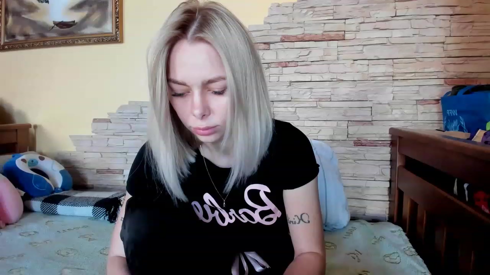 Gallery image thumbnail from YourPupsik's myfreecams stream on, 05/14/2023, 09:53 image 9 of 20