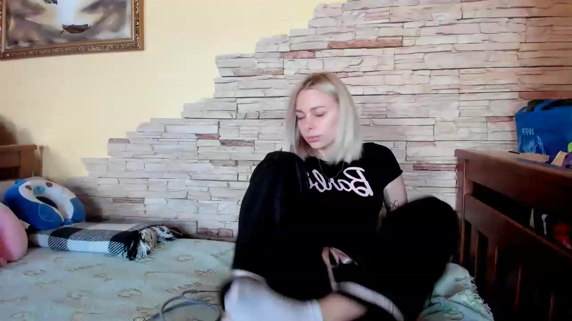 Gallery image thumbnail from YourPupsik's myfreecams stream on, 05/14/2023, 09:53 image 13 of 20