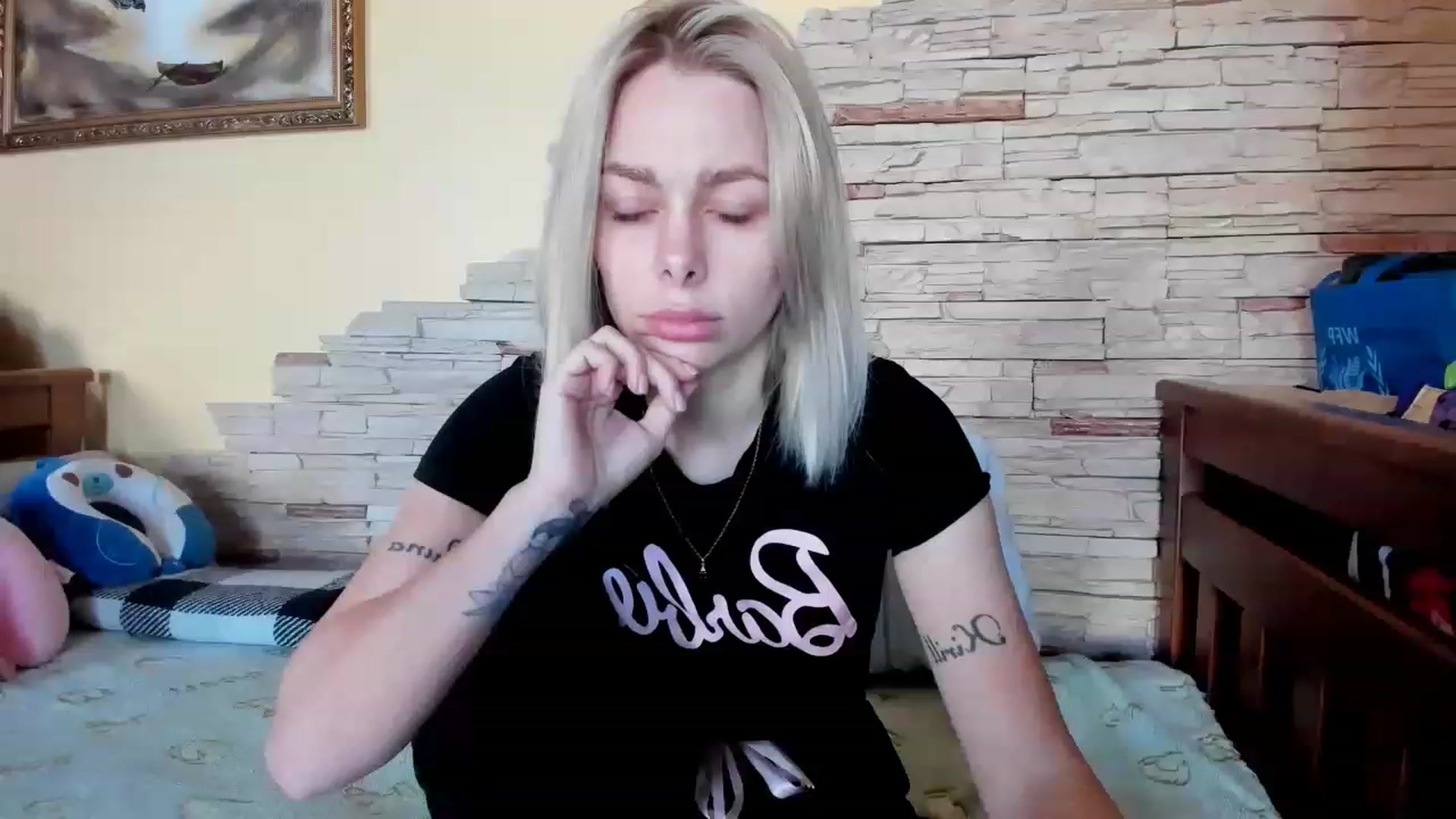 Gallery image thumbnail from YourPupsik's myfreecams stream on, 05/14/2023, 09:53 image 5 of 20