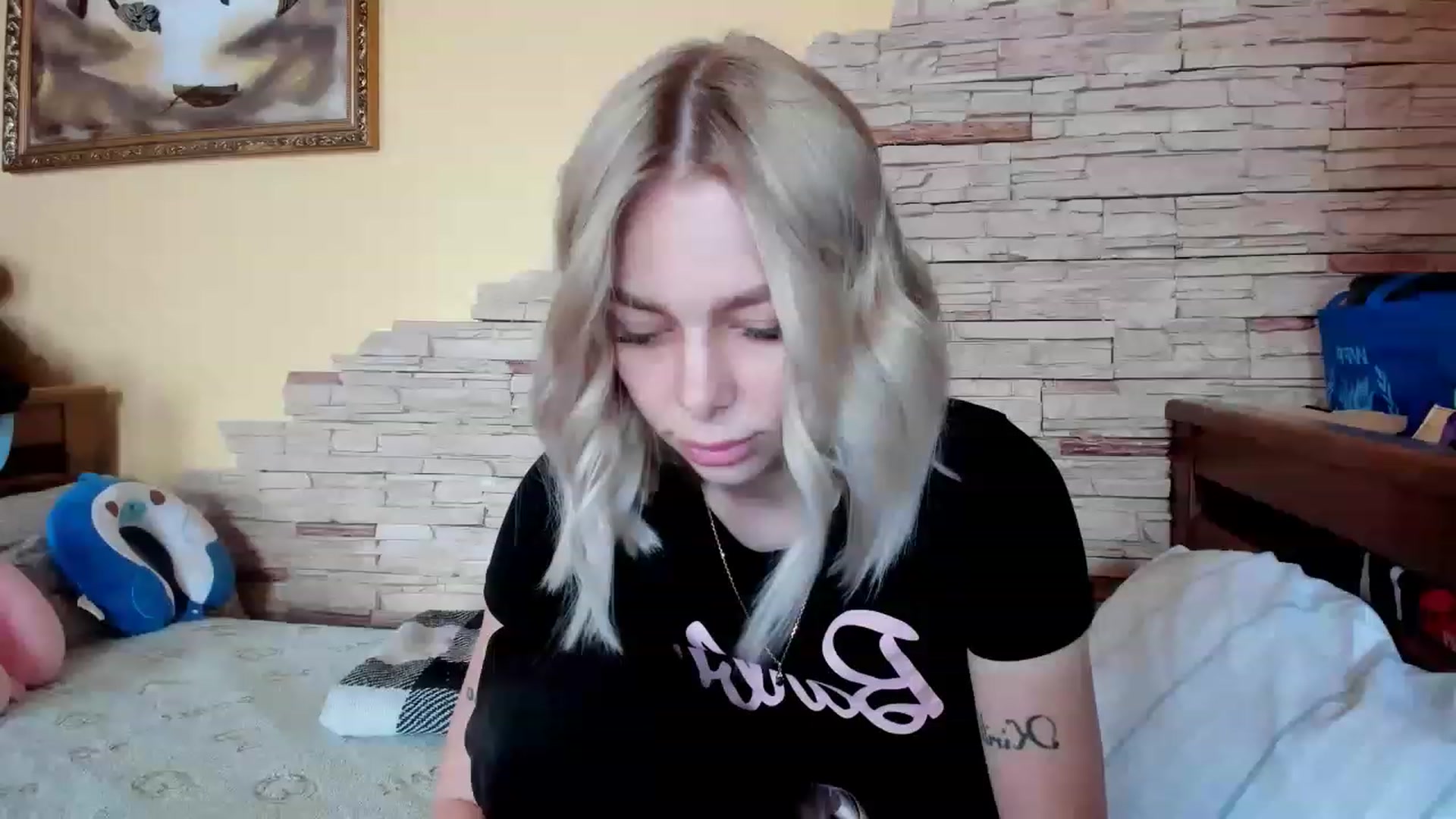 Gallery image thumbnail from YourPupsik's myfreecams stream on, 05/15/2023, 11:19 image 14 of 20