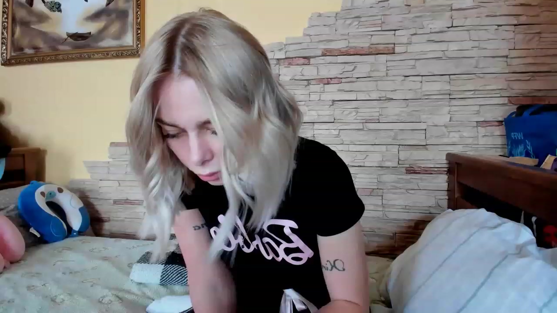 Gallery image thumbnail from YourPupsik's myfreecams stream on, 05/15/2023, 11:19 image 17 of 20