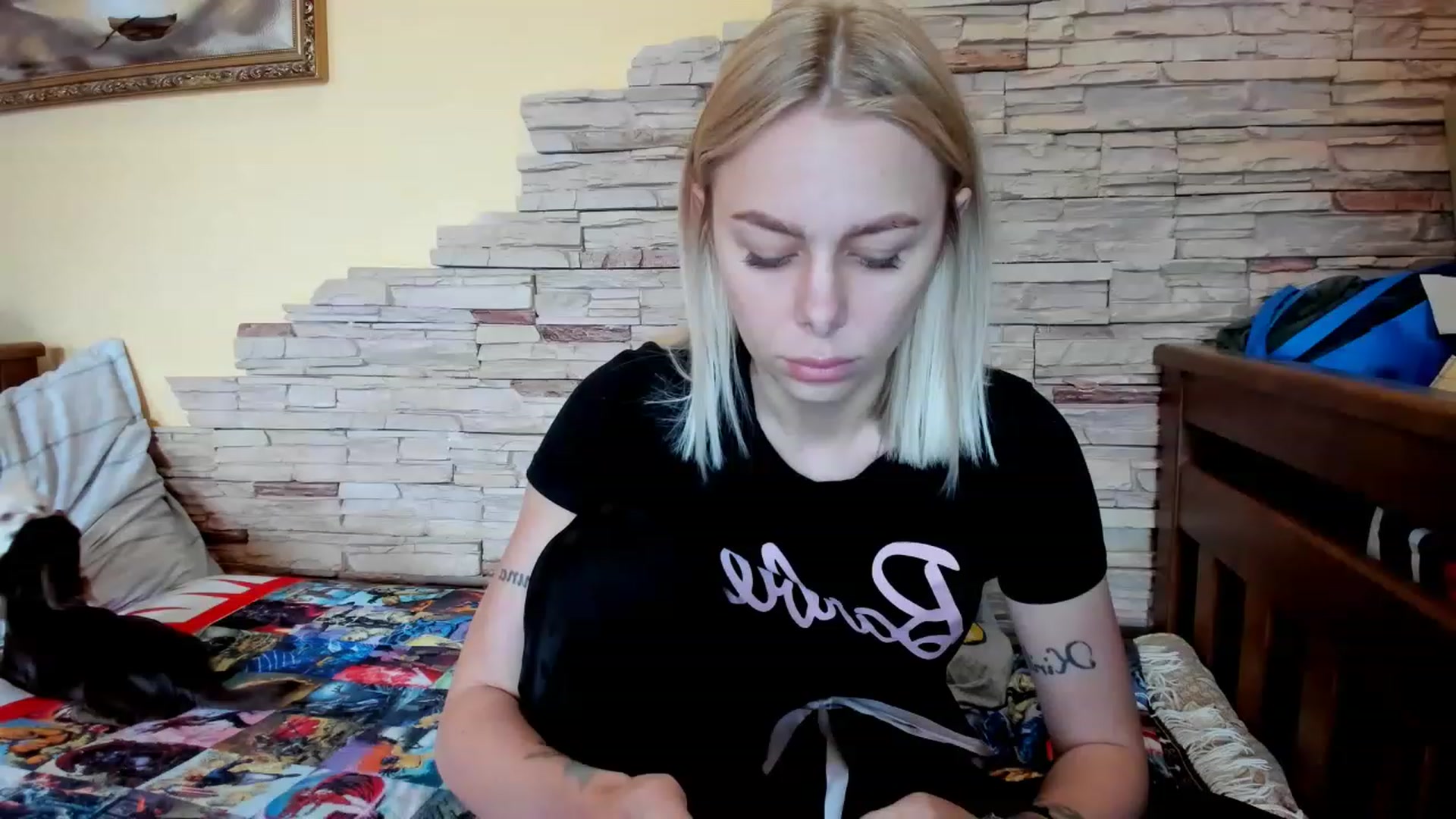 Gallery image thumbnail from YourPupsik's myfreecams stream on, 06/13/2023, 13:34 image 14 of 20