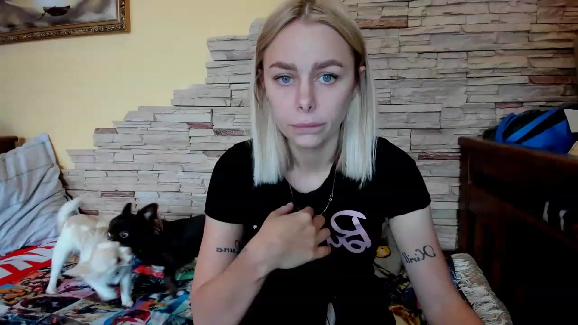 Gallery image thumbnail from YourPupsik's myfreecams stream on, 06/13/2023, 13:34 image 9 of 20