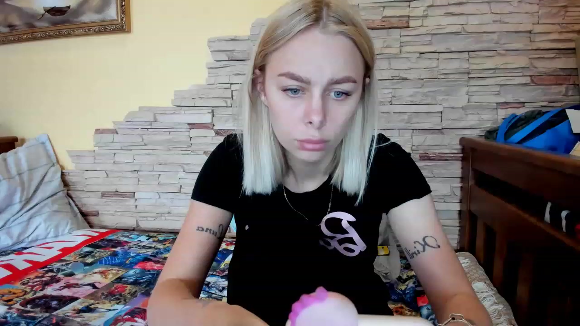Gallery image thumbnail from YourPupsik's myfreecams stream on, 06/13/2023, 13:34 image 3 of 20