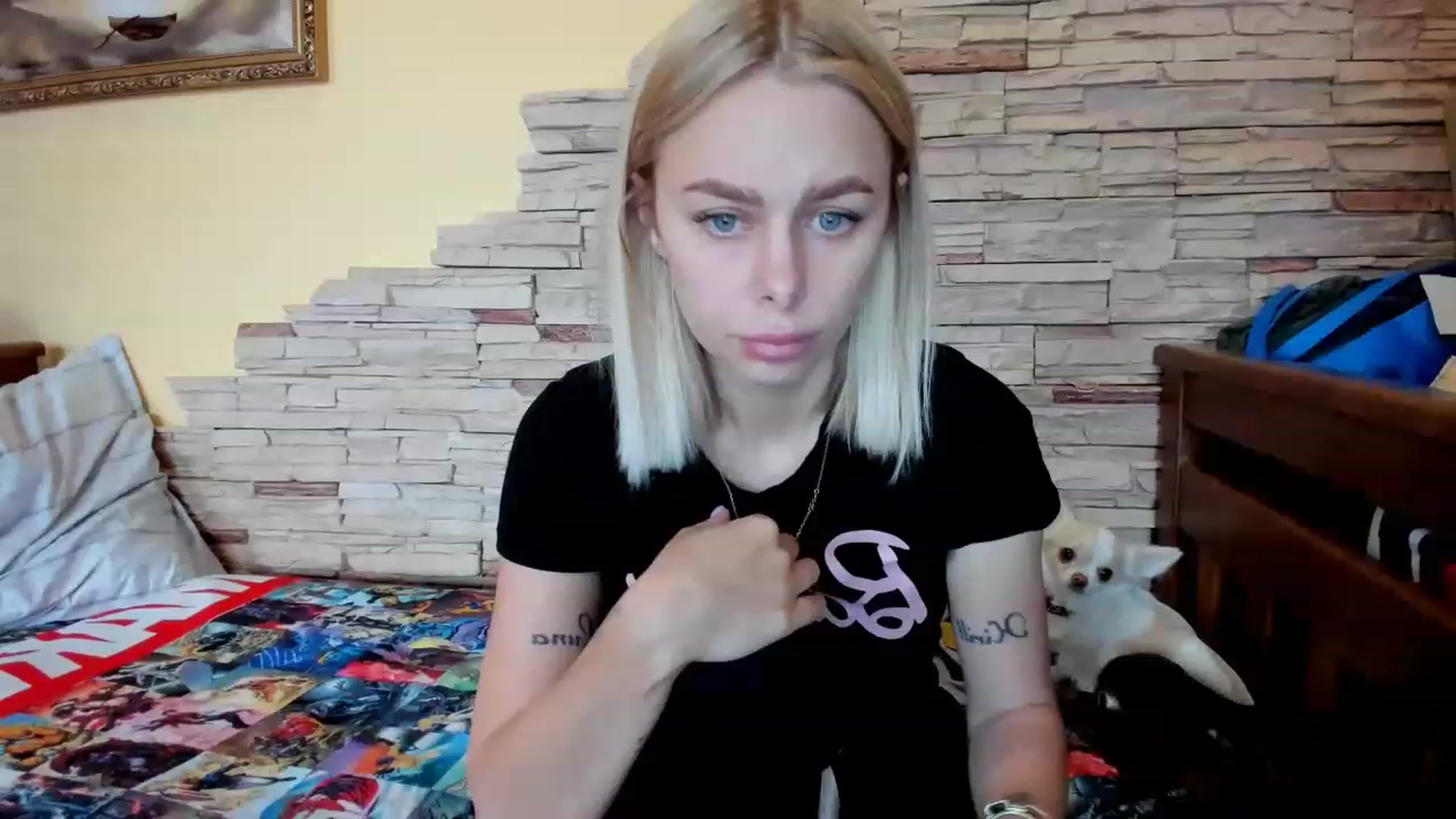 Gallery image thumbnail from YourPupsik's myfreecams stream on, 06/13/2023, 13:34 image 6 of 20