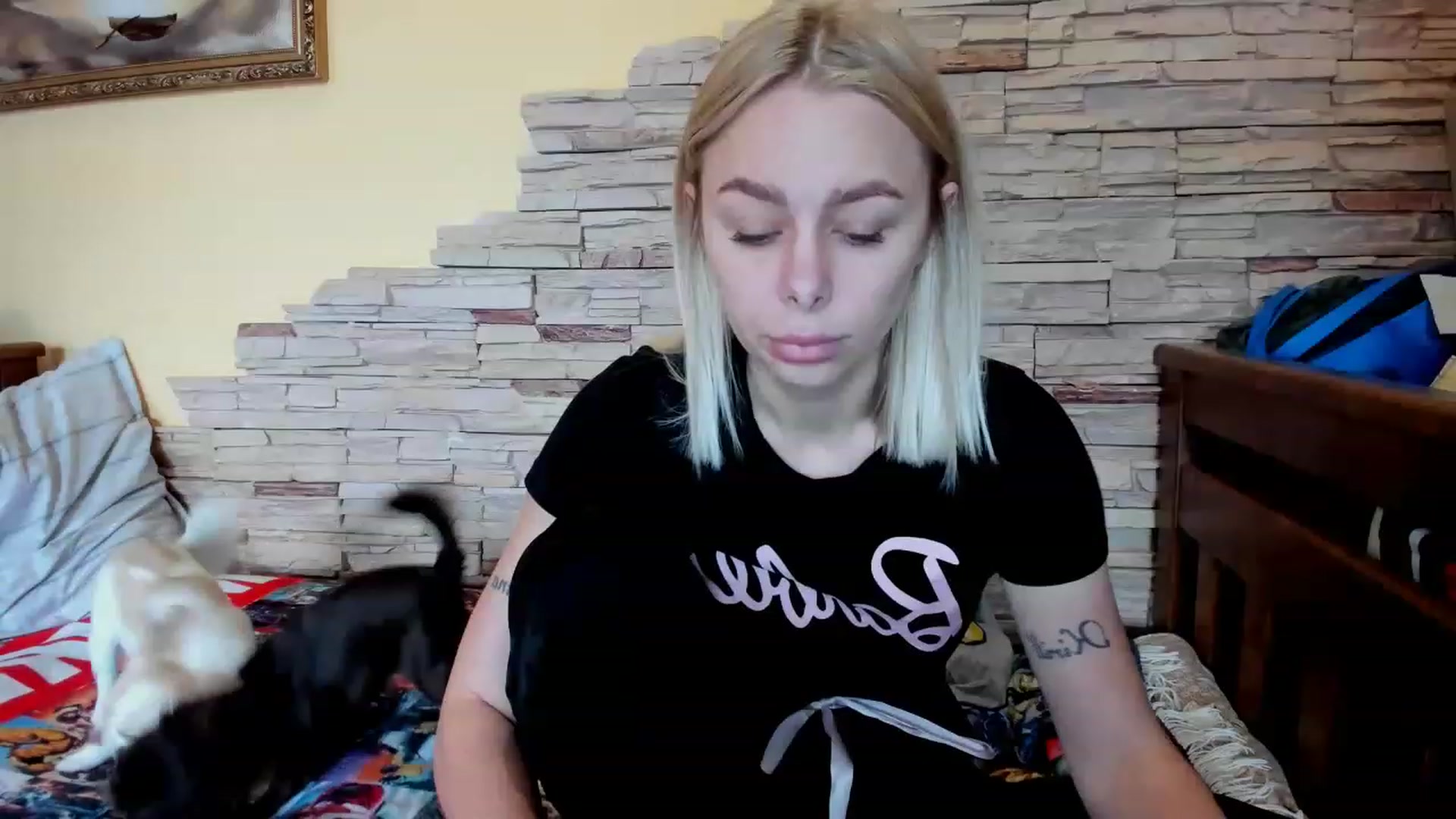 Gallery image thumbnail from YourPupsik's myfreecams stream on, 06/13/2023, 13:34 image 15 of 20