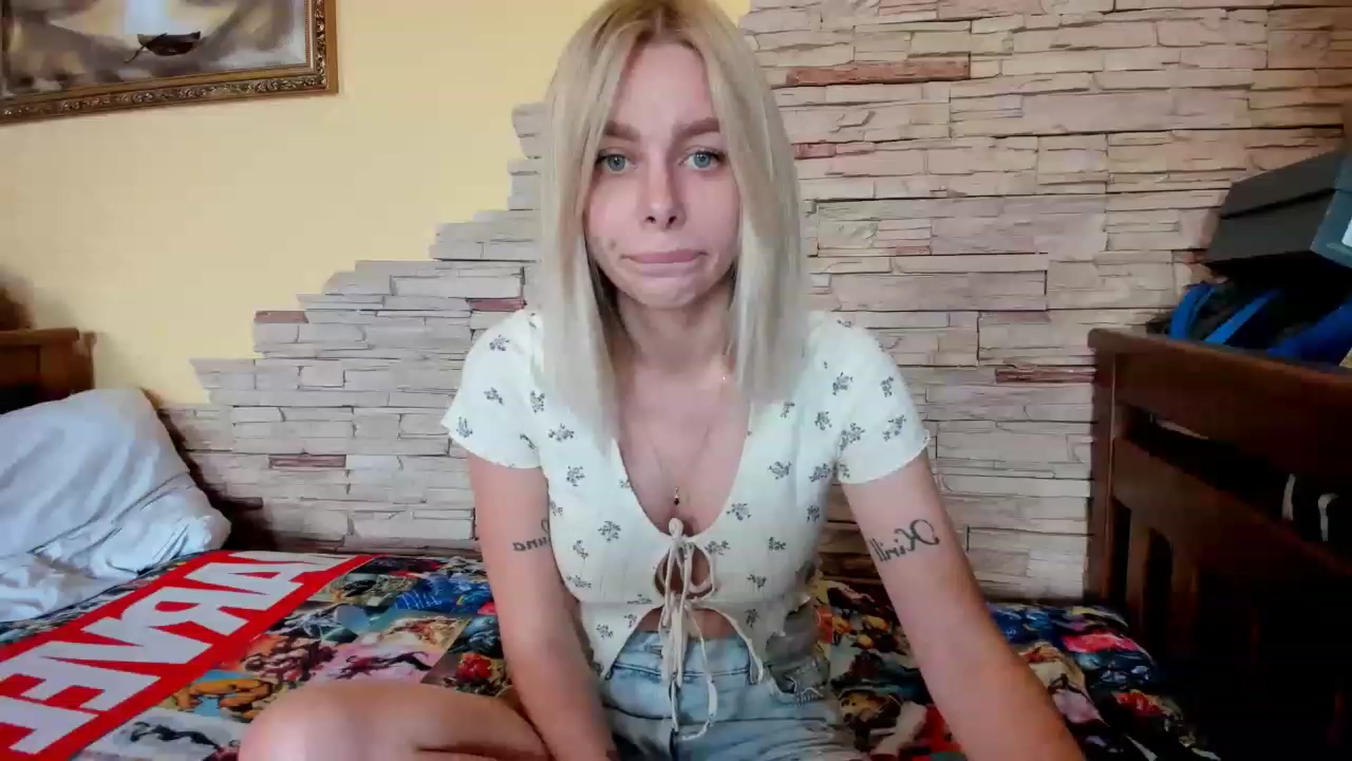 Gallery image thumbnail from YourPupsik's myfreecams stream on, 06/21/2023, 10:00 image 3 of 20