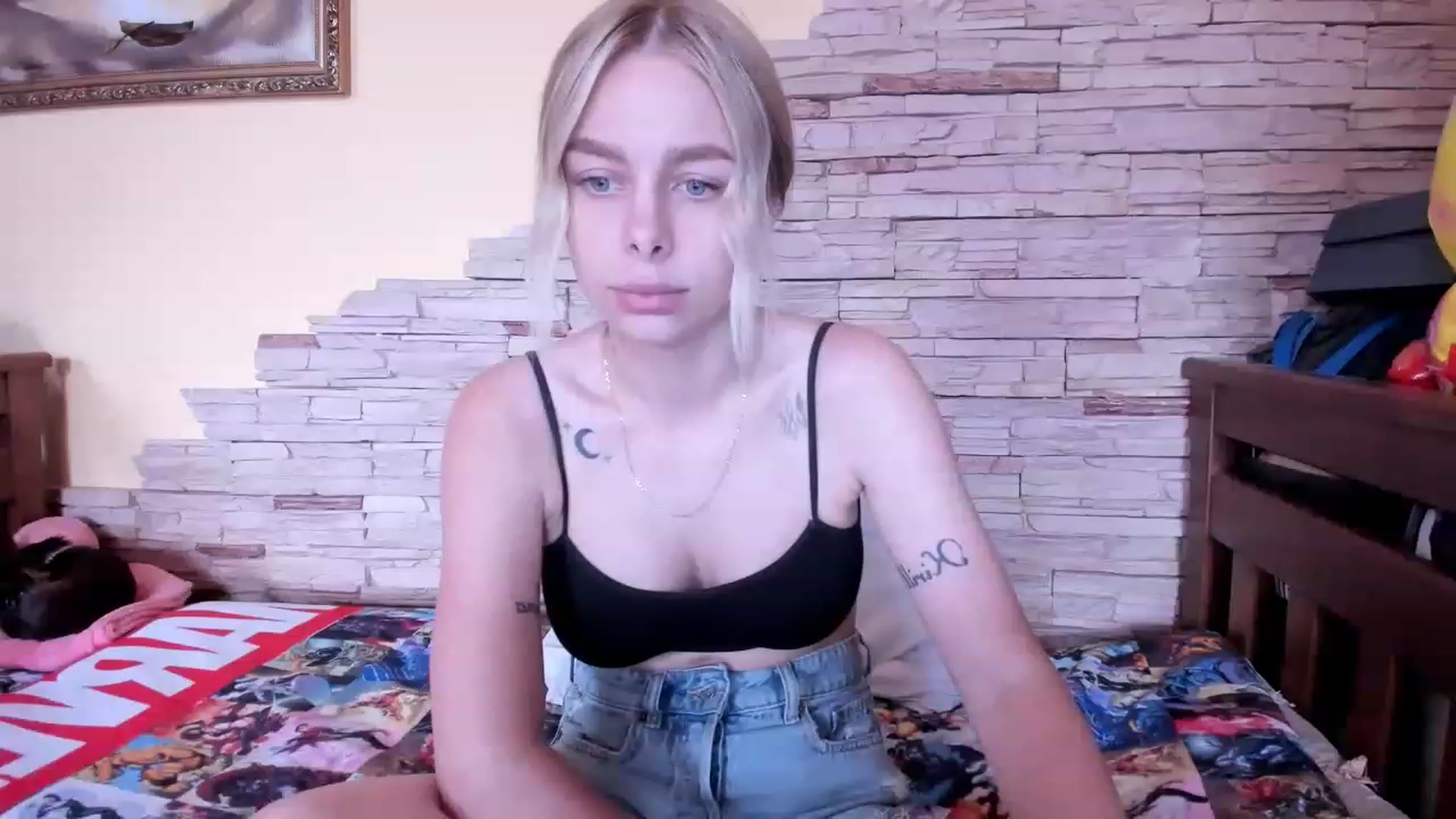 Gallery image thumbnail from YourPupsik's myfreecams stream on, 06/25/2023, 12:03 image 2 of 20