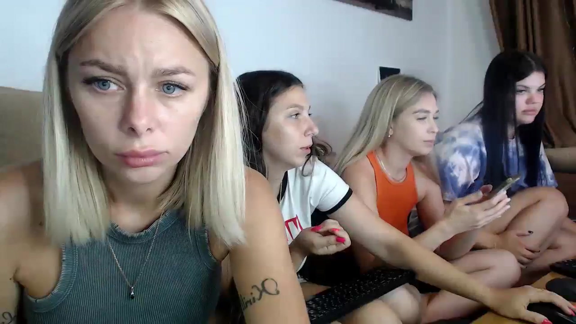 Gallery image thumbnail from YourPupsik's myfreecams stream on, 07/26/2023, 08:25 image 18 of 20