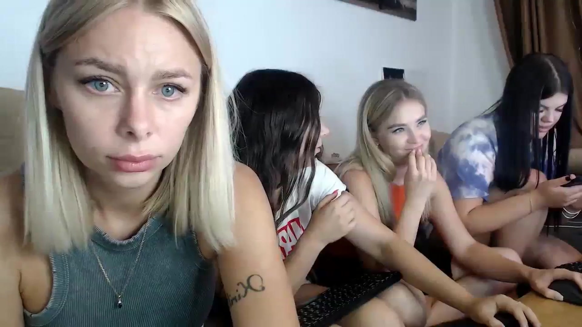 Gallery image thumbnail from YourPupsik's myfreecams stream on, 07/26/2023, 08:25 image 17 of 20