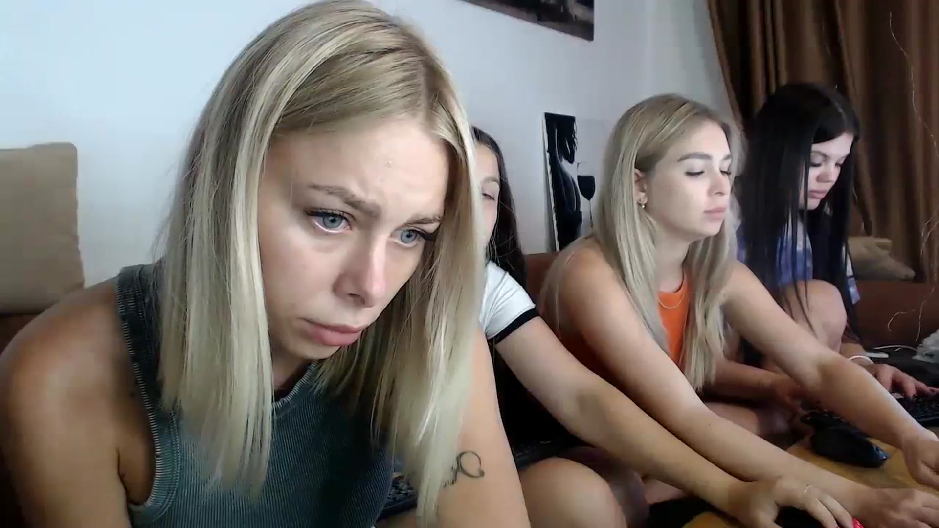 Gallery image thumbnail from YourPupsik's myfreecams stream on, 07/26/2023, 10:42 image 15 of 20