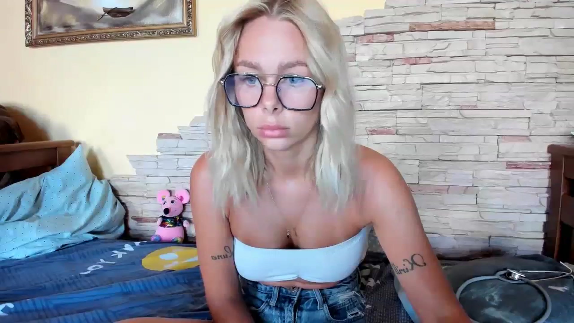 Gallery image thumbnail from YourPupsik's myfreecams stream on, 09/08/2023, 11:49 image 6 of 20