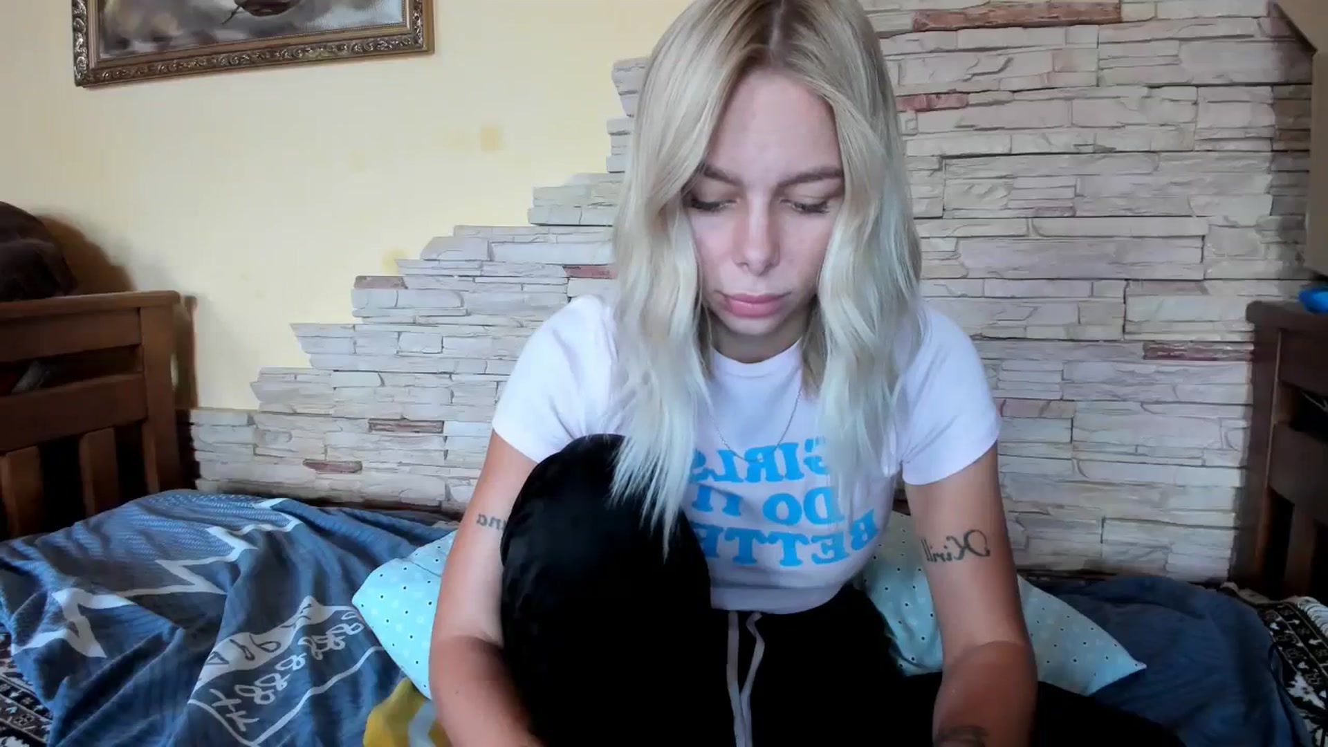 Gallery image thumbnail from YourPupsik's myfreecams stream on, 10/12/2023, 12:28 image 18 of 20