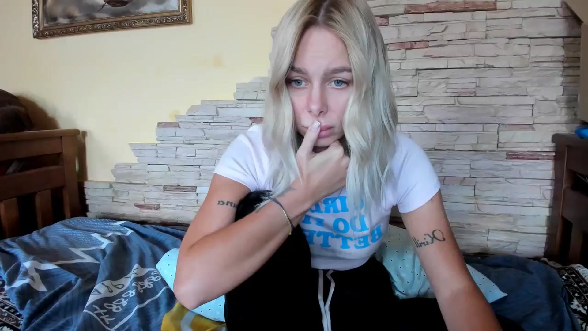 Gallery image thumbnail from YourPupsik's myfreecams stream on, 10/12/2023, 12:28 image 19 of 20