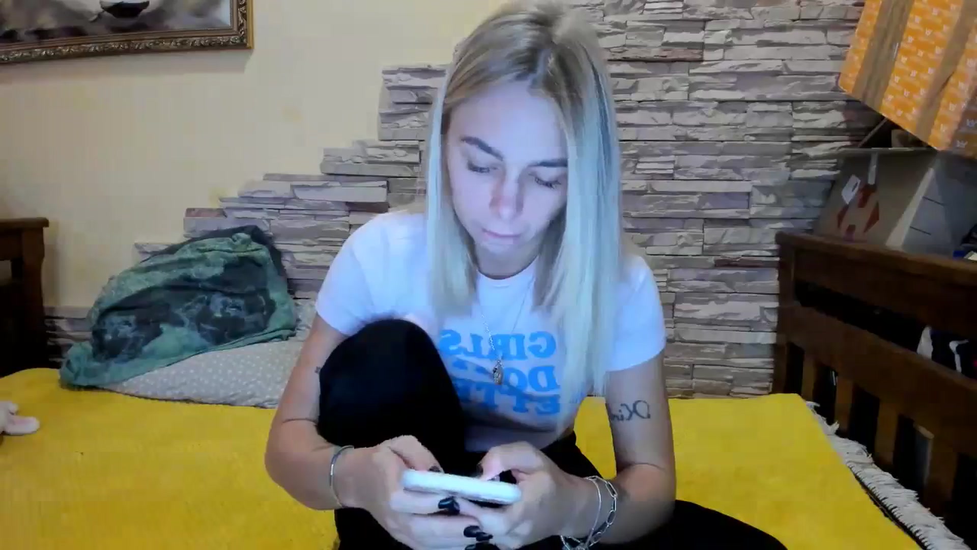 Gallery image thumbnail from YourPupsik's myfreecams stream on, 11/08/2023, 10:36 image 3 of 20