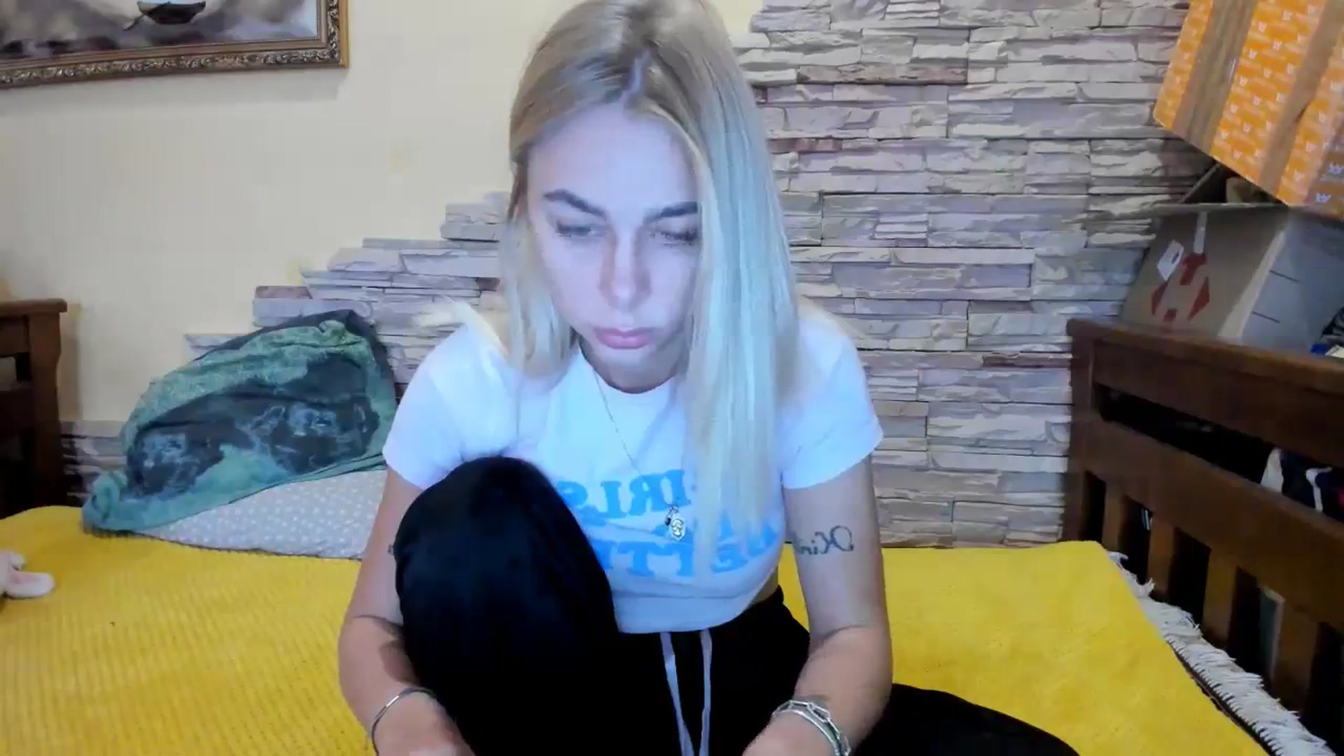 Gallery image thumbnail from YourPupsik's myfreecams stream on, 11/08/2023, 10:36 image 7 of 20