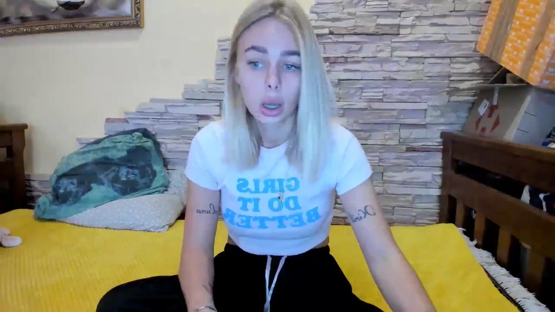 Gallery image thumbnail from YourPupsik's myfreecams stream on, 11/08/2023, 10:36 image 13 of 20