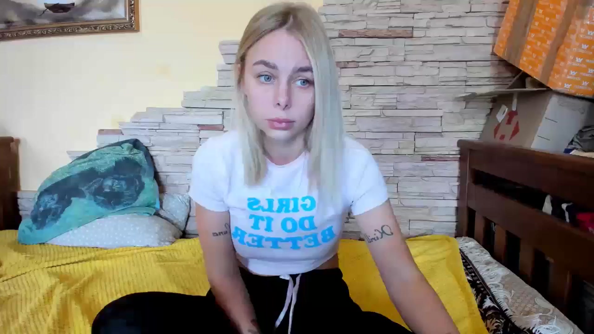 Gallery image thumbnail from YourPupsik's myfreecams stream on, 11/08/2023, 12:03 image 7 of 20