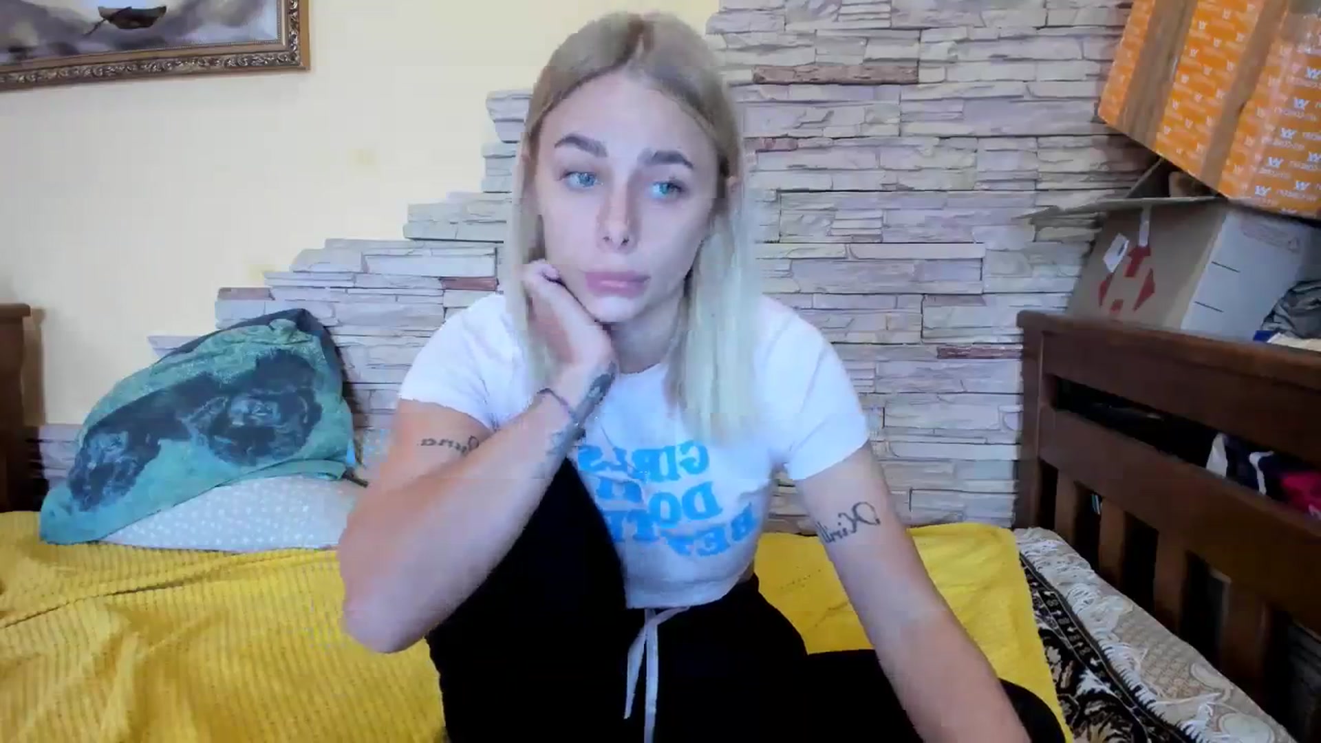 Gallery image thumbnail from YourPupsik's myfreecams stream on, 11/08/2023, 12:47 image 17 of 20
